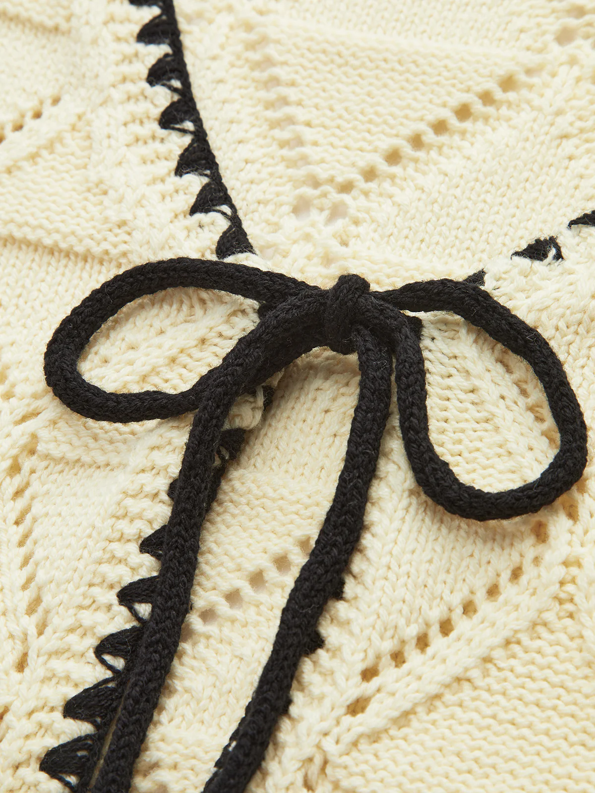 Knotted Contrast Trim Sweater Vest - Image 2