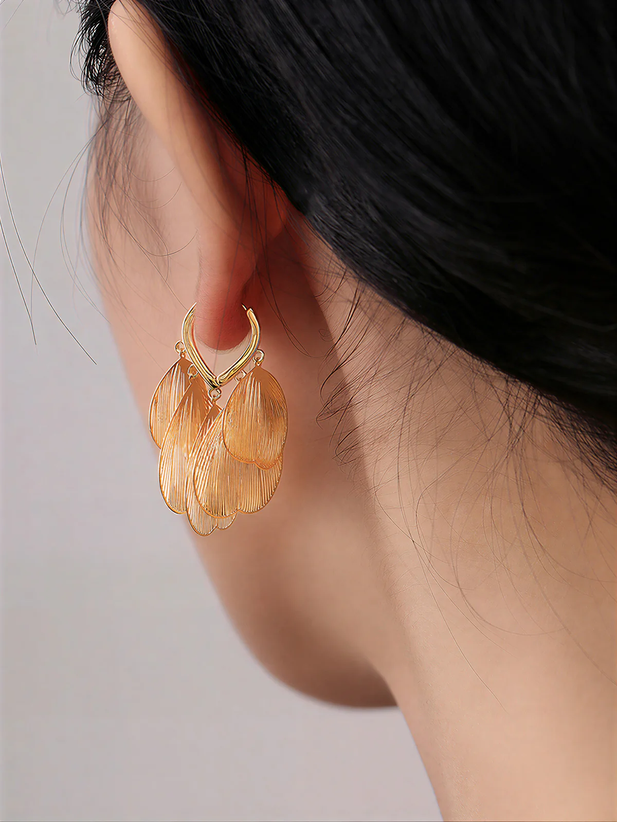 Leaf-Textured Cluster Drop Hoop Earrings - Image 3