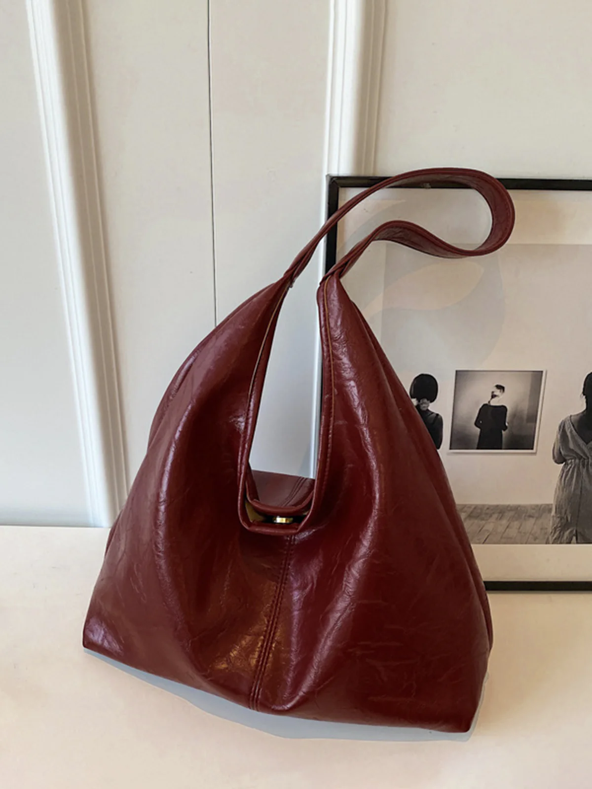 Leisure Button Clasp Hobo Bag - Image 3