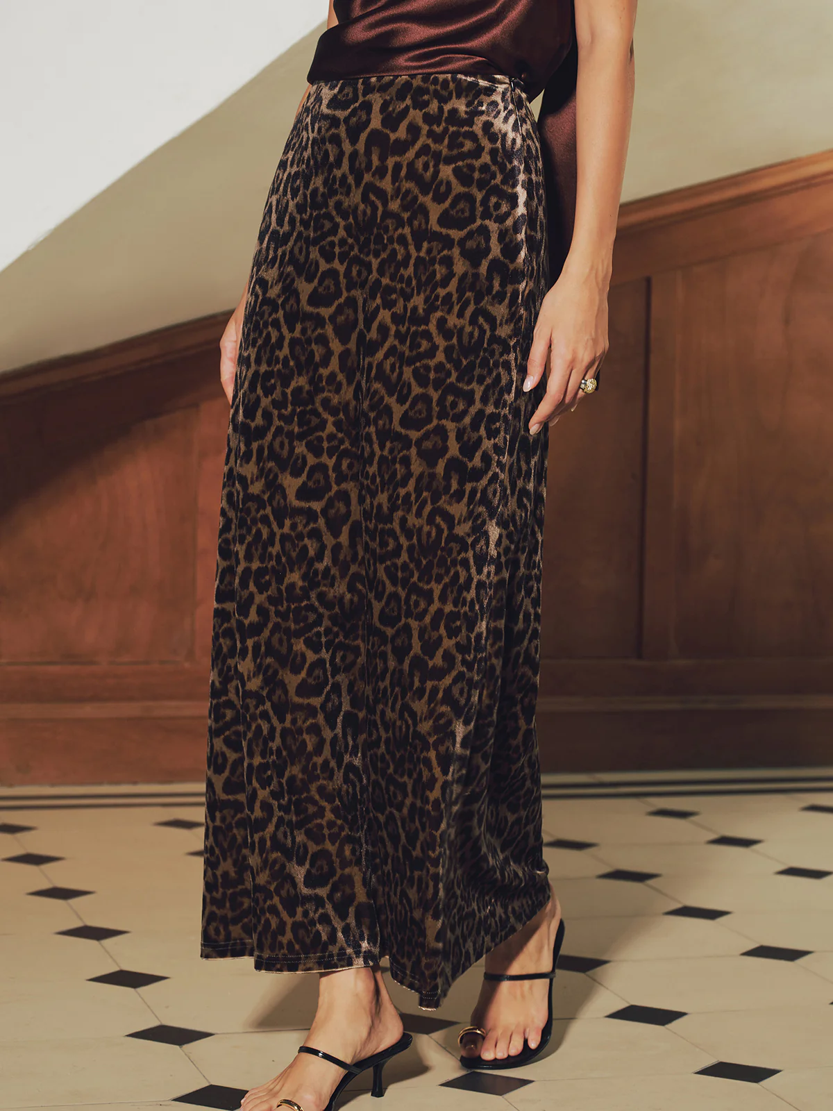Leopard Print Velvet Mermaid Hem Maxi Skirt - Image 2