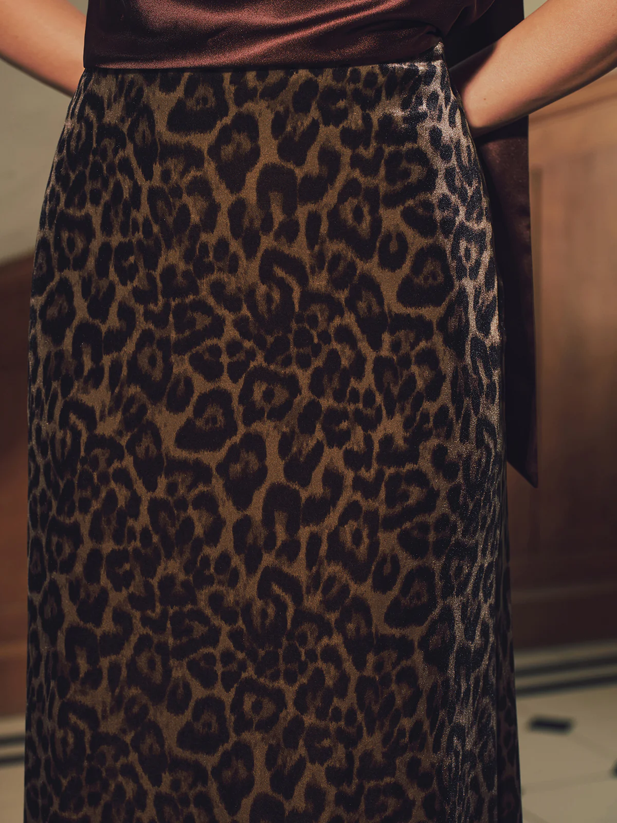 Leopard Print Velvet Mermaid Hem Maxi Skirt - Image 3