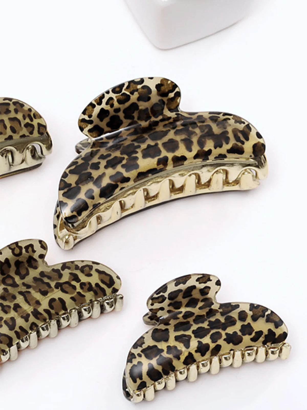 Leopard Printed Hair Claw - Image 3