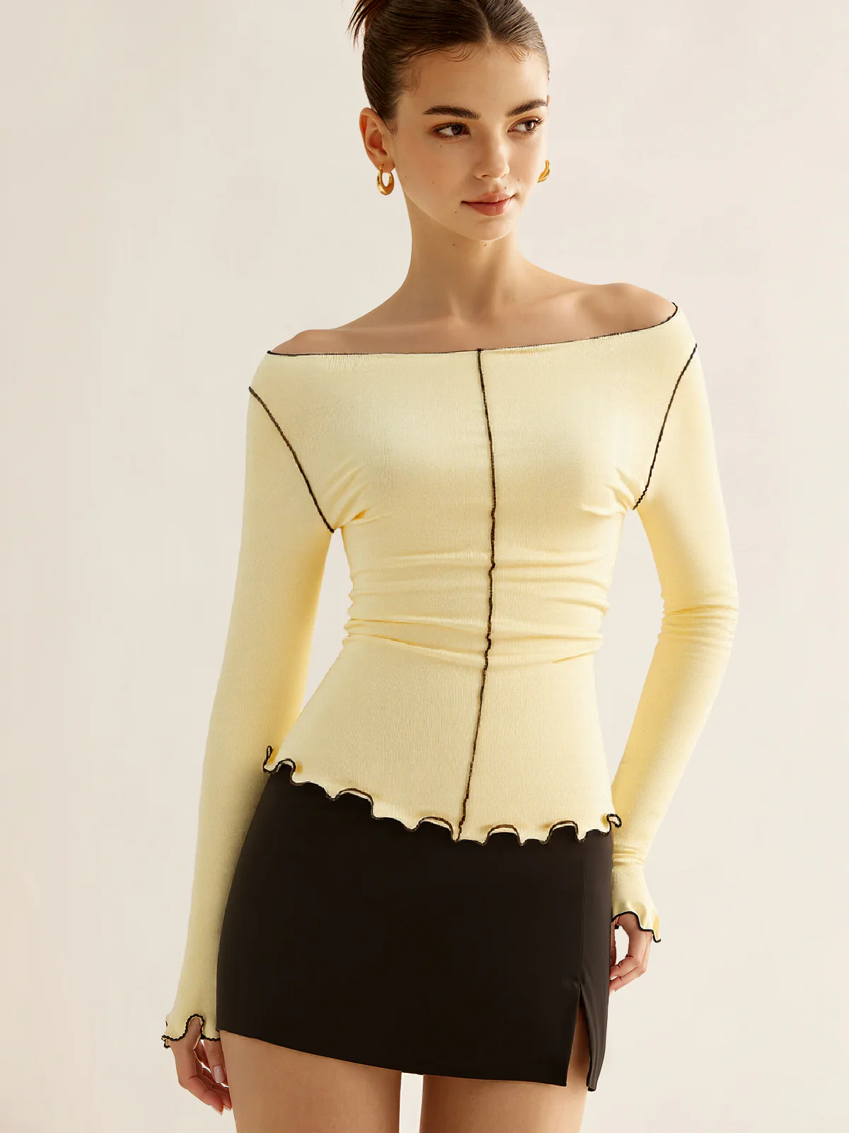 Long Sleeve Contrast Trim Ruffled T-Shirt - Image 3