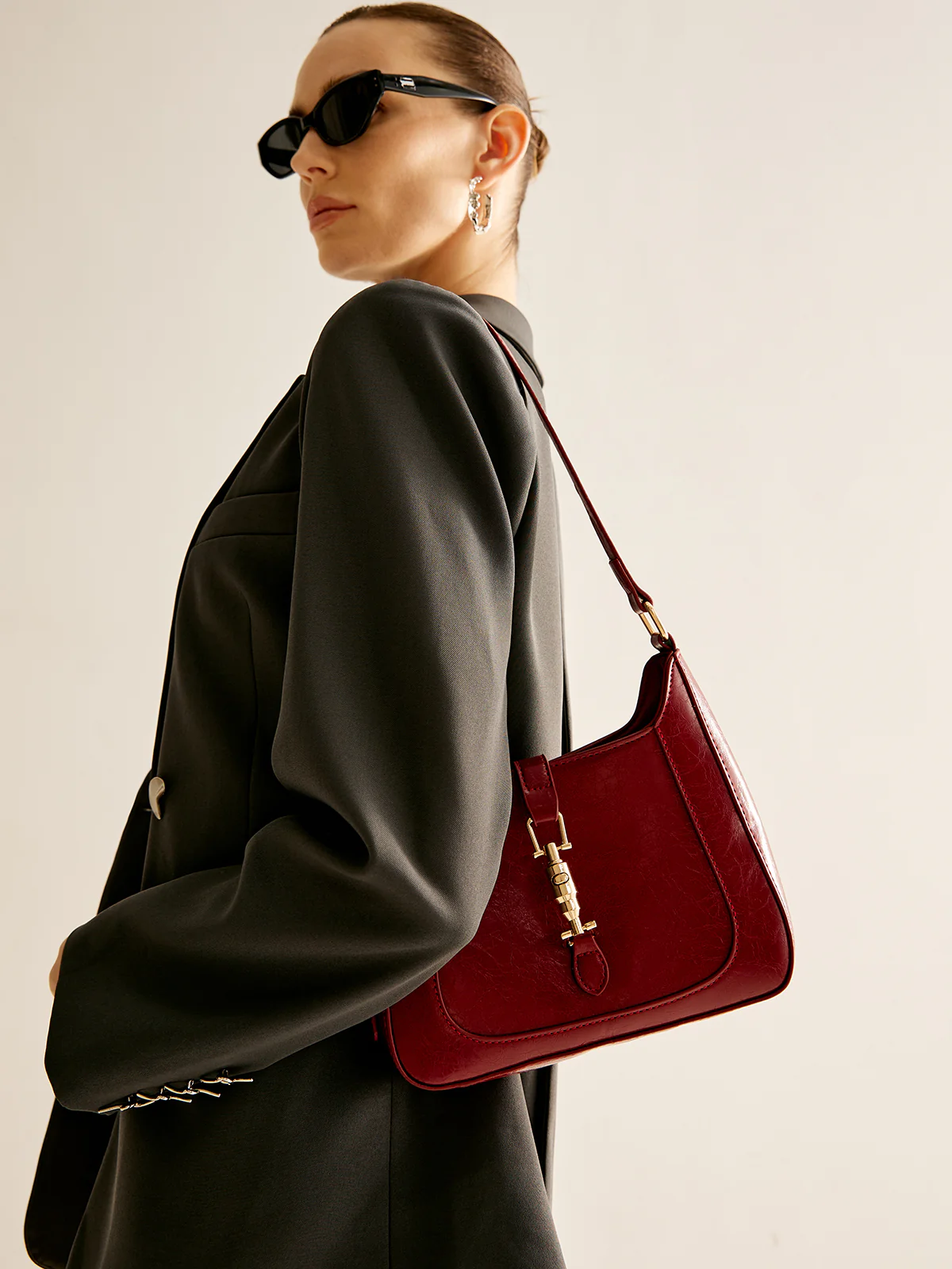 Magnet Closure Zipper Shoulder Bag - Image 4