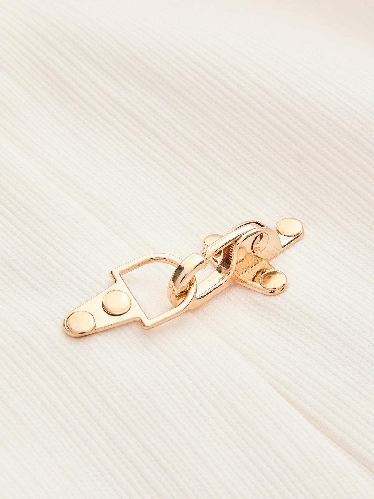 Mandarin Collar Metal Clasp Fitted Vest - Image 4
