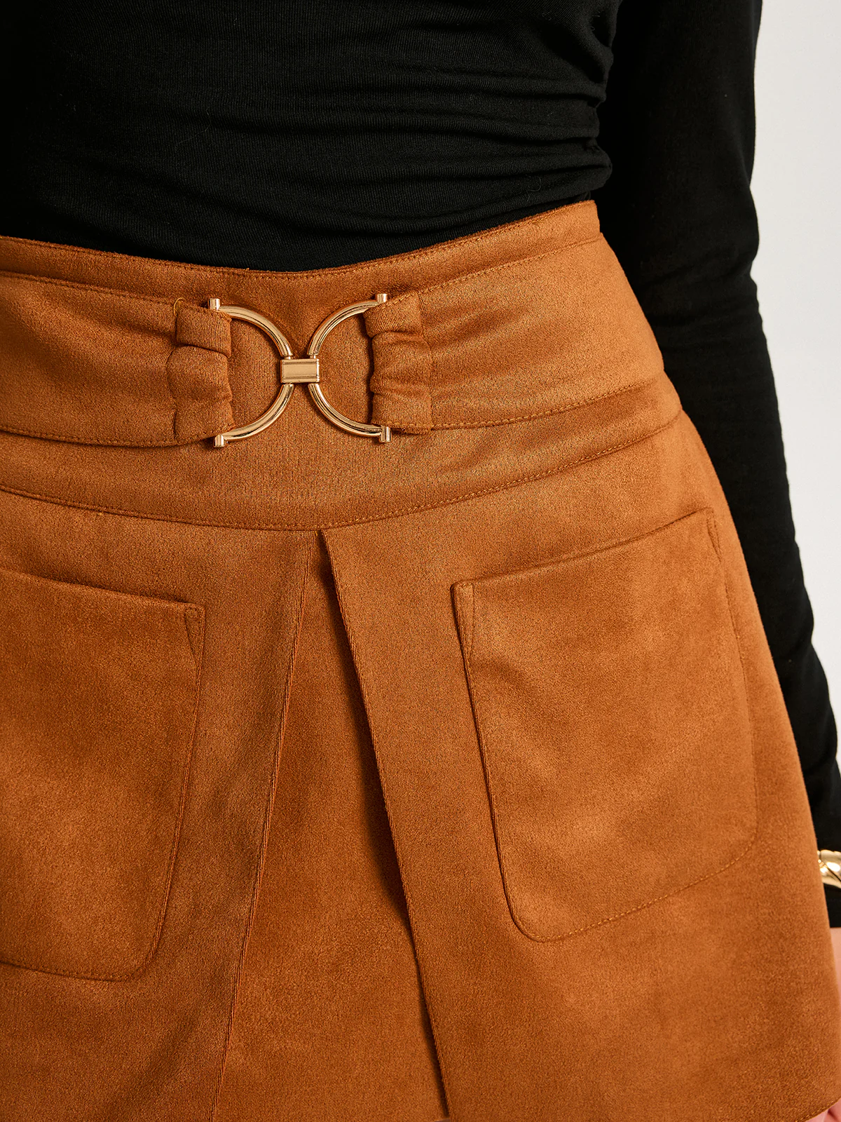 Metal Buckle Slit Suede Effect Mini Skirt - Image 6