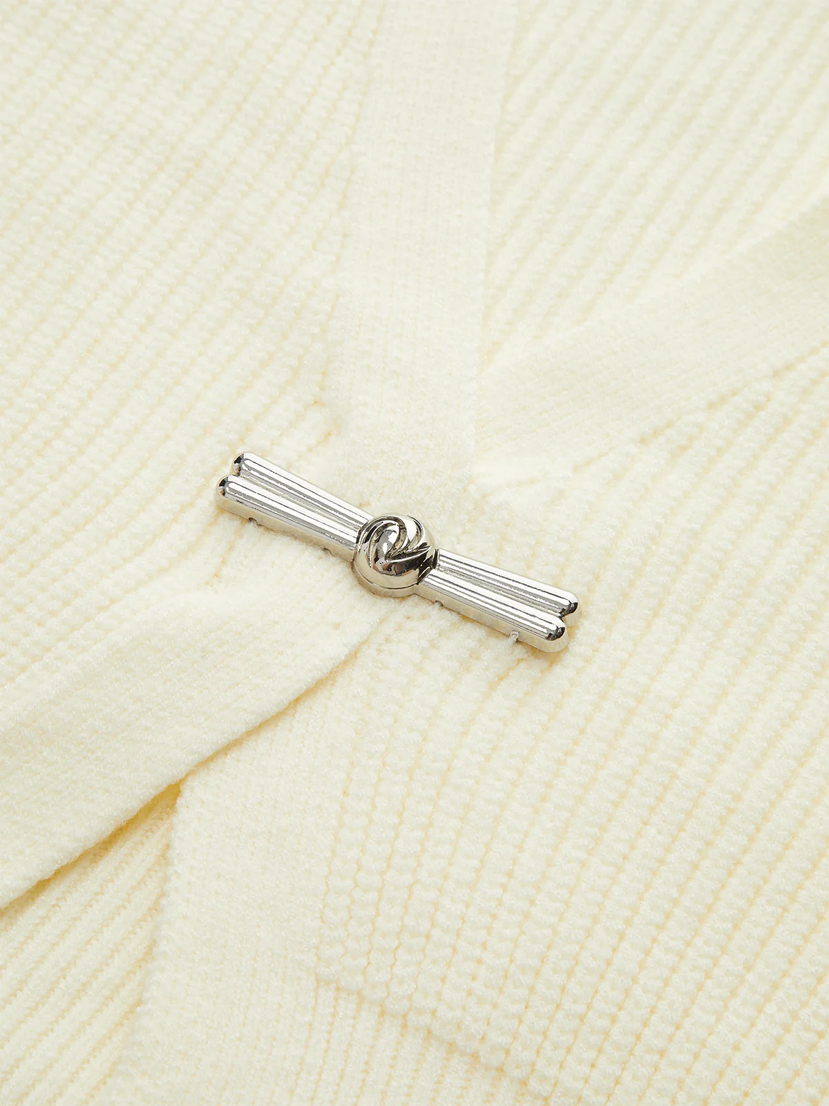 Metal Buckle Waisted Sweater Vest - Image 2