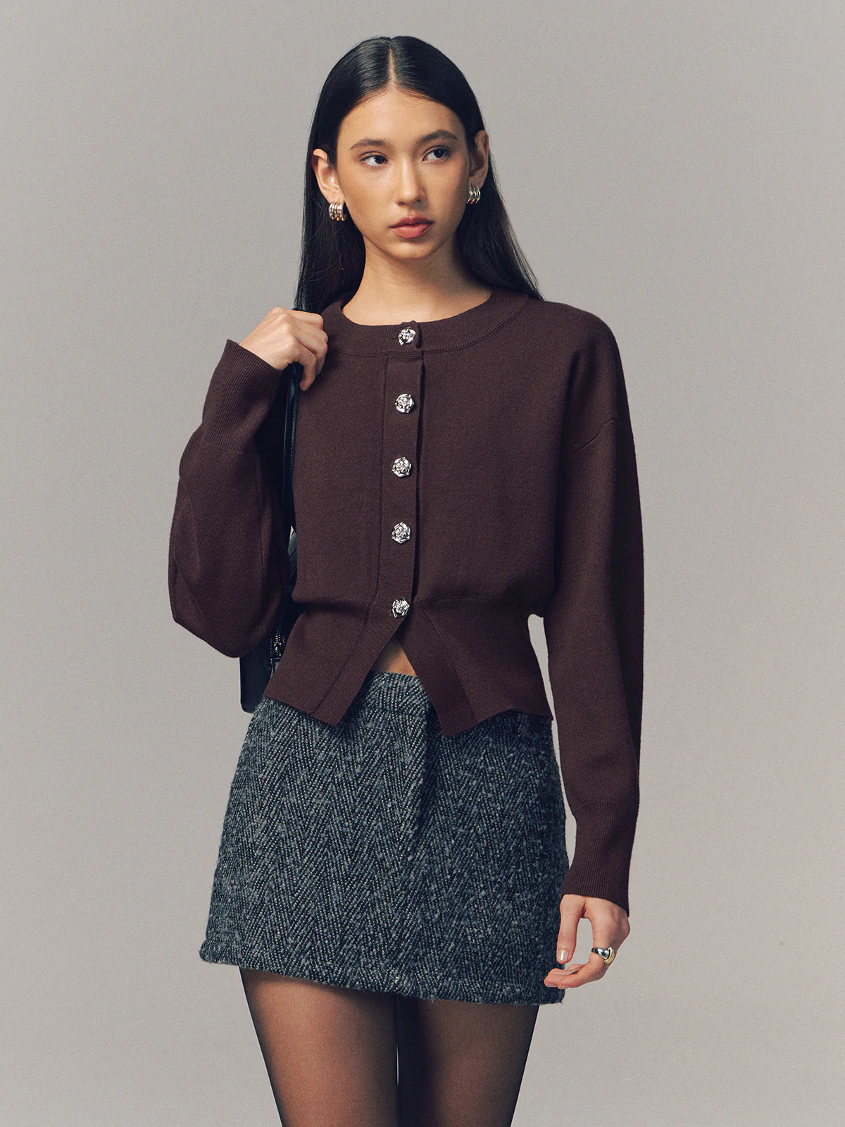 Metal Button Crew Neck Knit Cardigan - Image 3