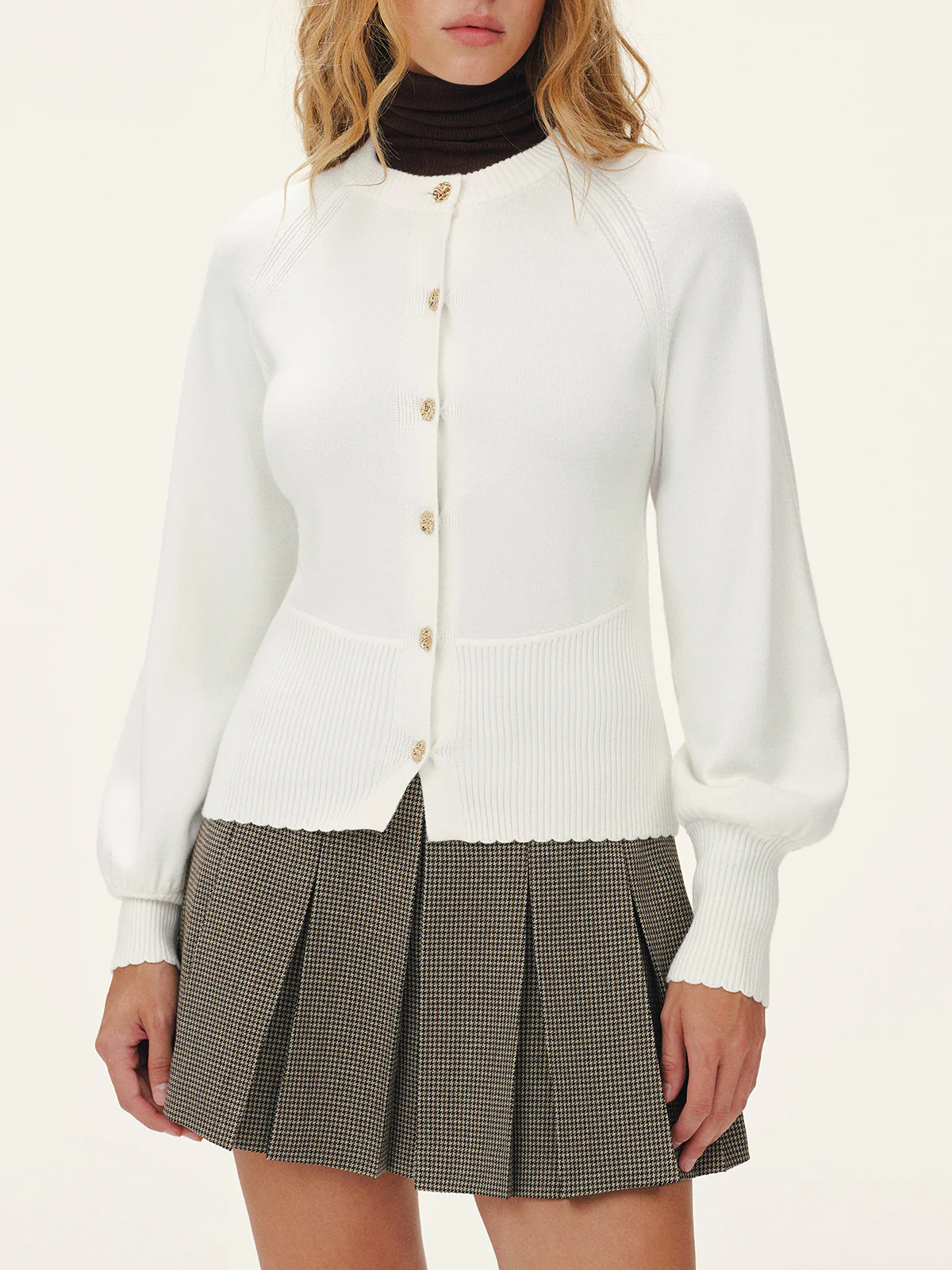 Metal Button Scalloped Edge Cardigan - Image 6