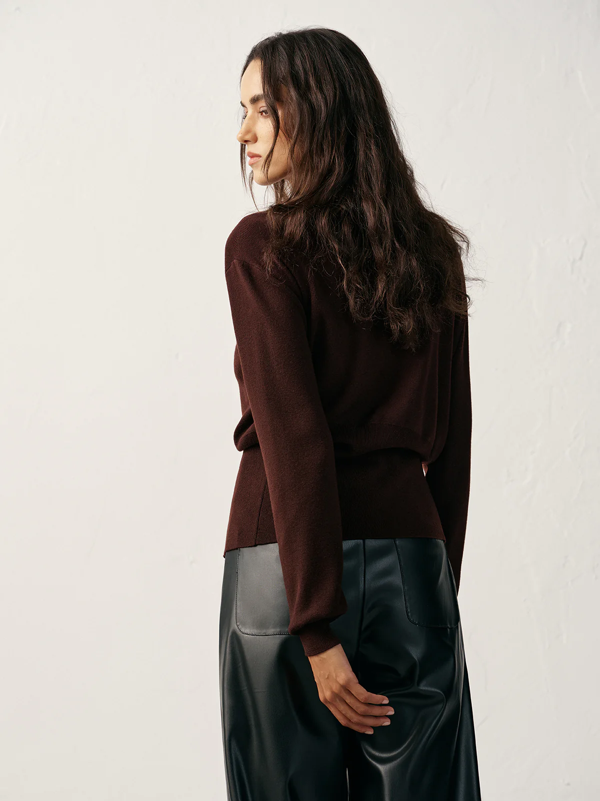 Metal Detail V-Neck Wool Blend Sweater - Image 3