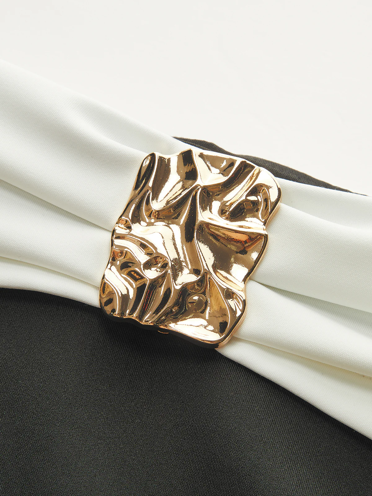 Metal Decor Off-Shoulder Bodysuit - Image 3