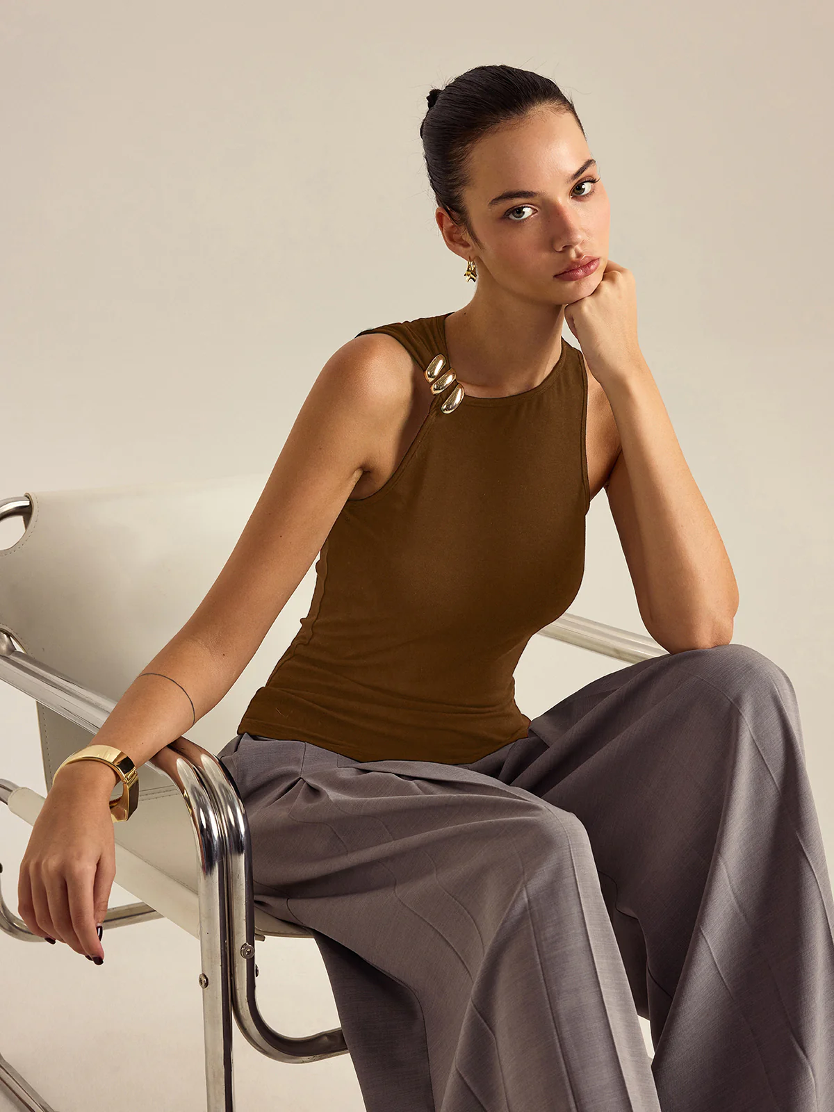 Metal Decor Sleeveless Top - Image 11