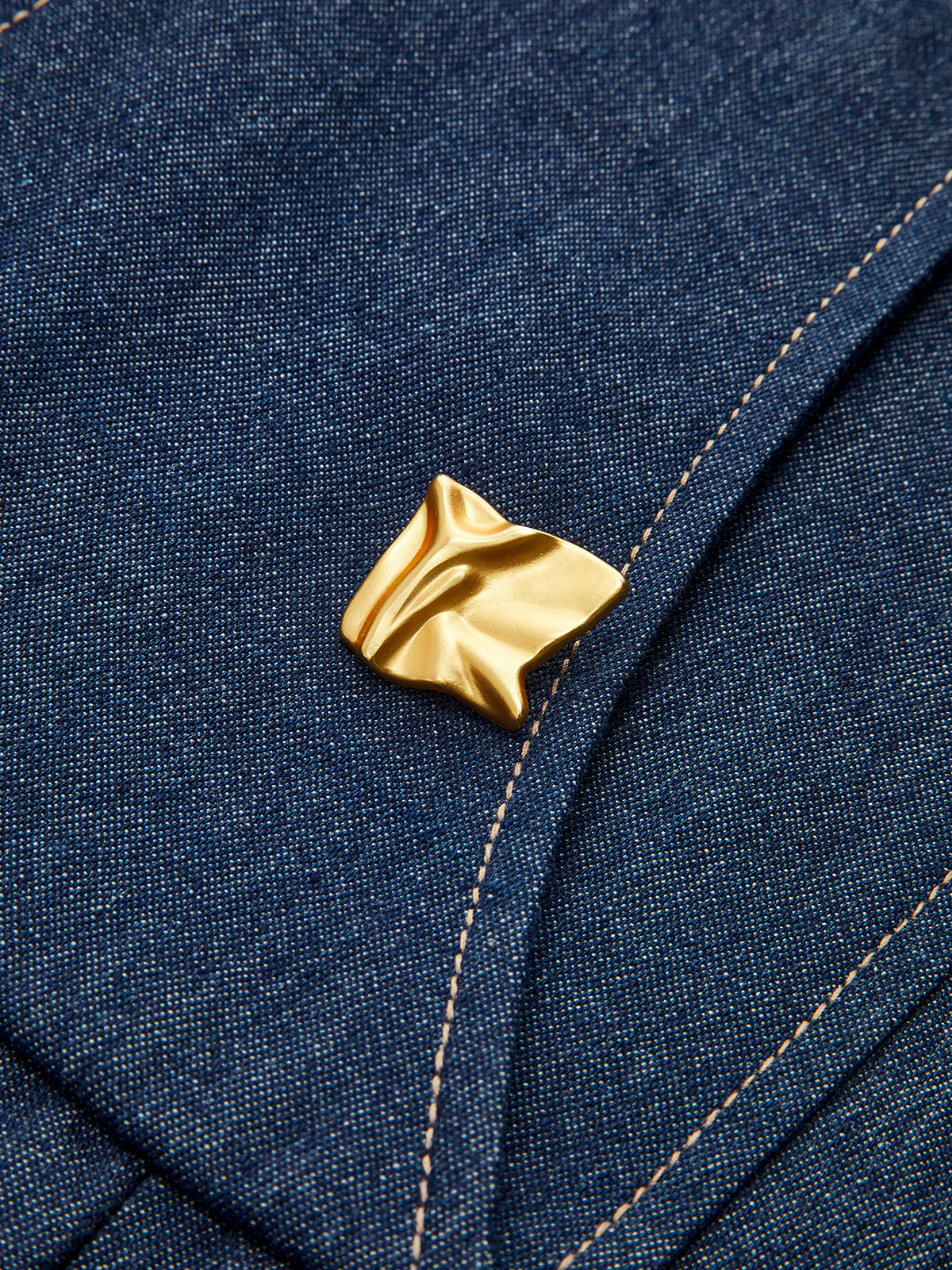 Metal Detail Denim Pleated Sleeveless Dress - Image 3