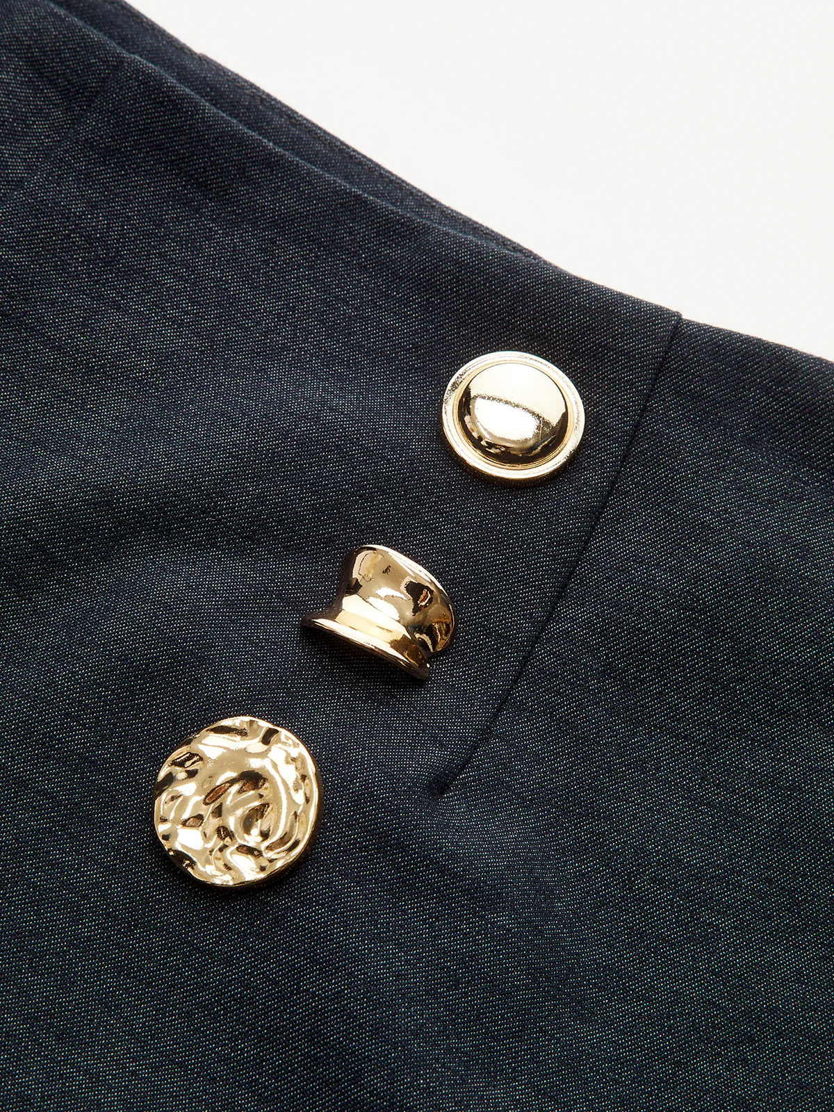 Metal Detail Mid-Waist Cuffed pants - Image 4