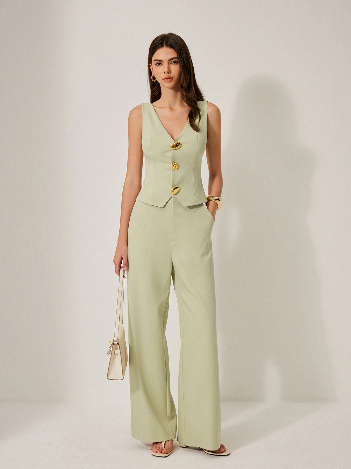 Metal Detail V-Neck Sleeveless Vest - Image 4