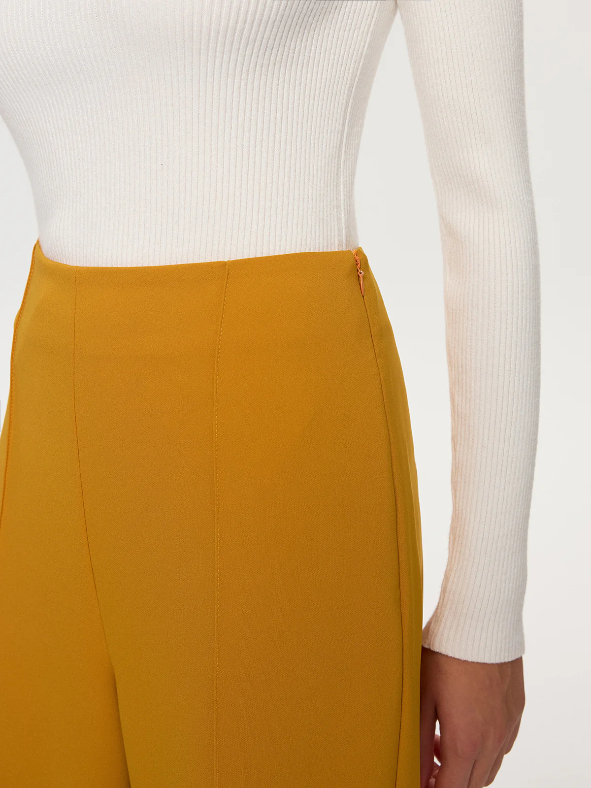 Mid-Waist Flare Pants - Image 5