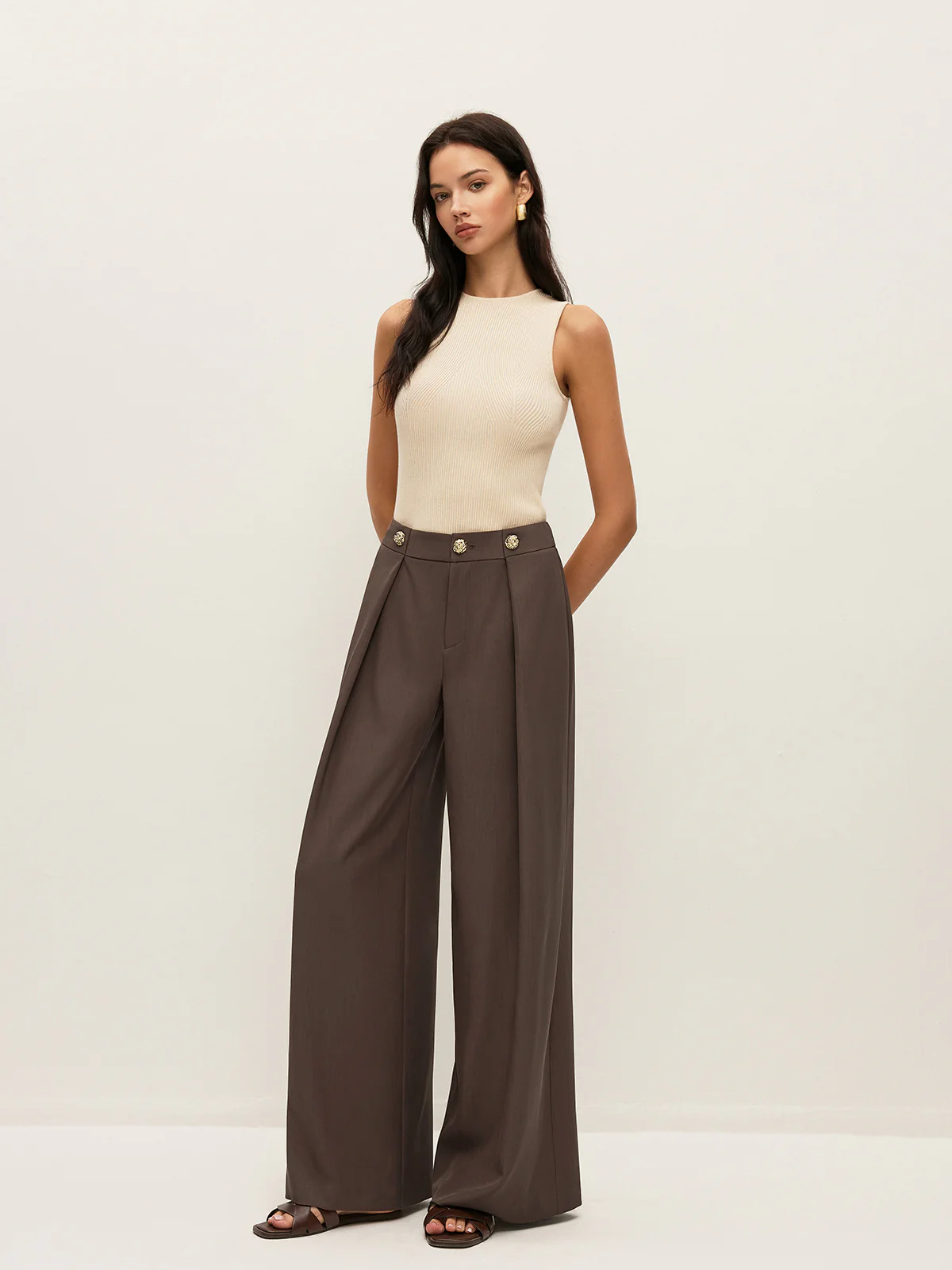 Mid-Waist Metal Detail Pleated Pants - Image 3