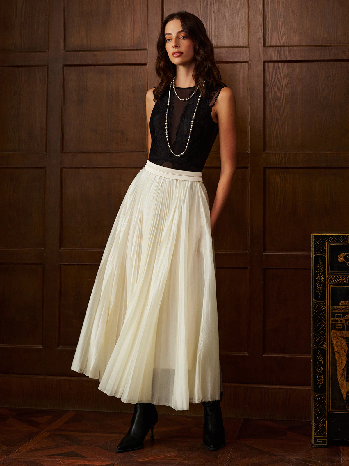 Mid-Waist Pleated Flowy Skirt - Image 5