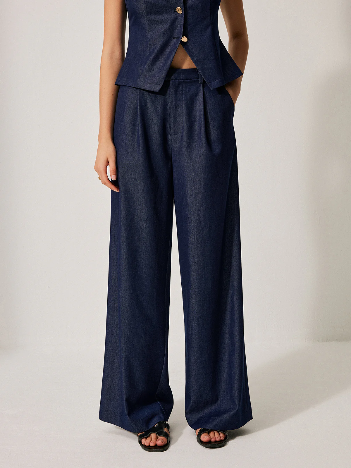 Mid-Waist Pocket Detail Pants - Image 2