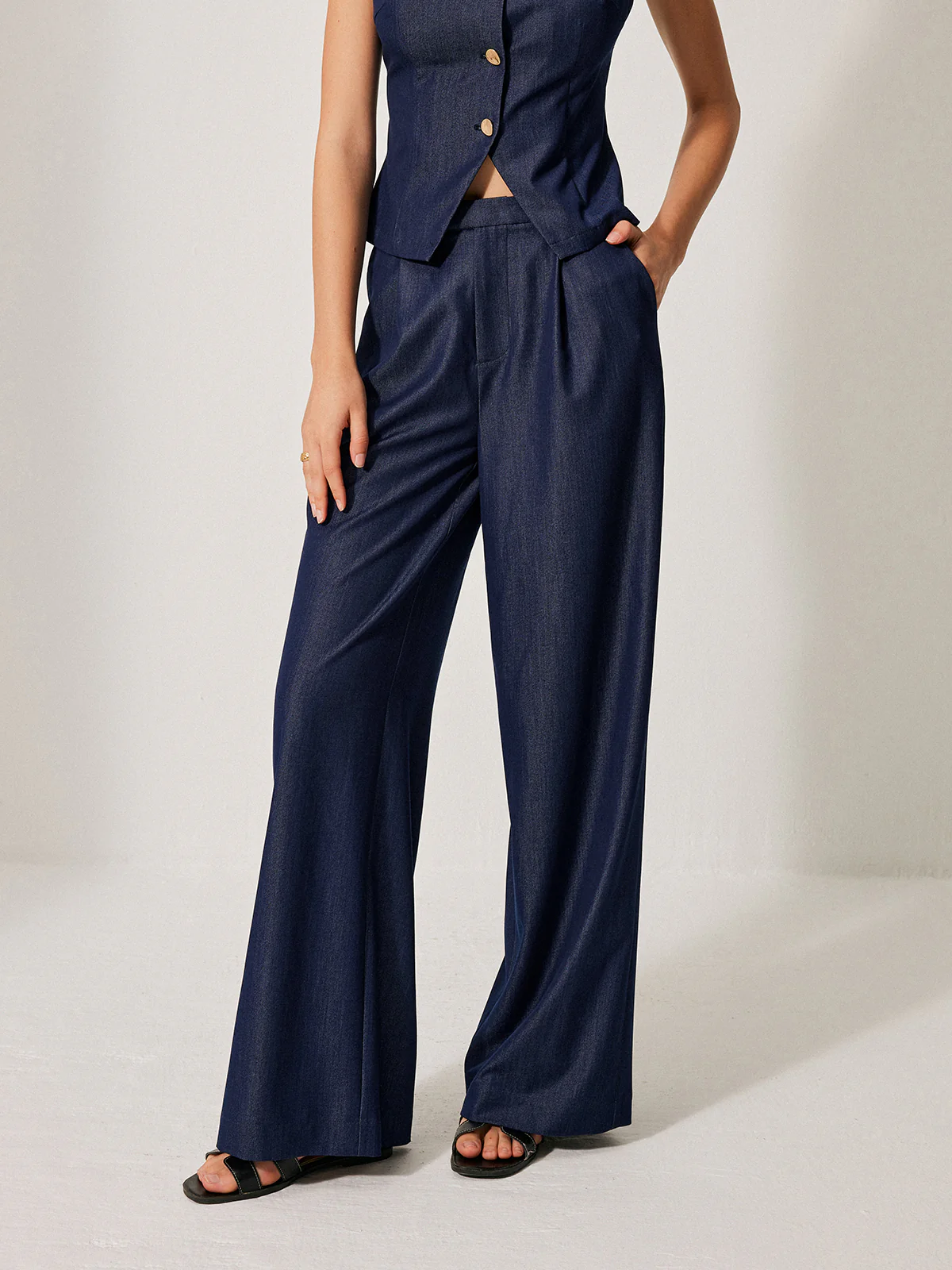 Mid-Waist Pocket Detail Pants - Image 3