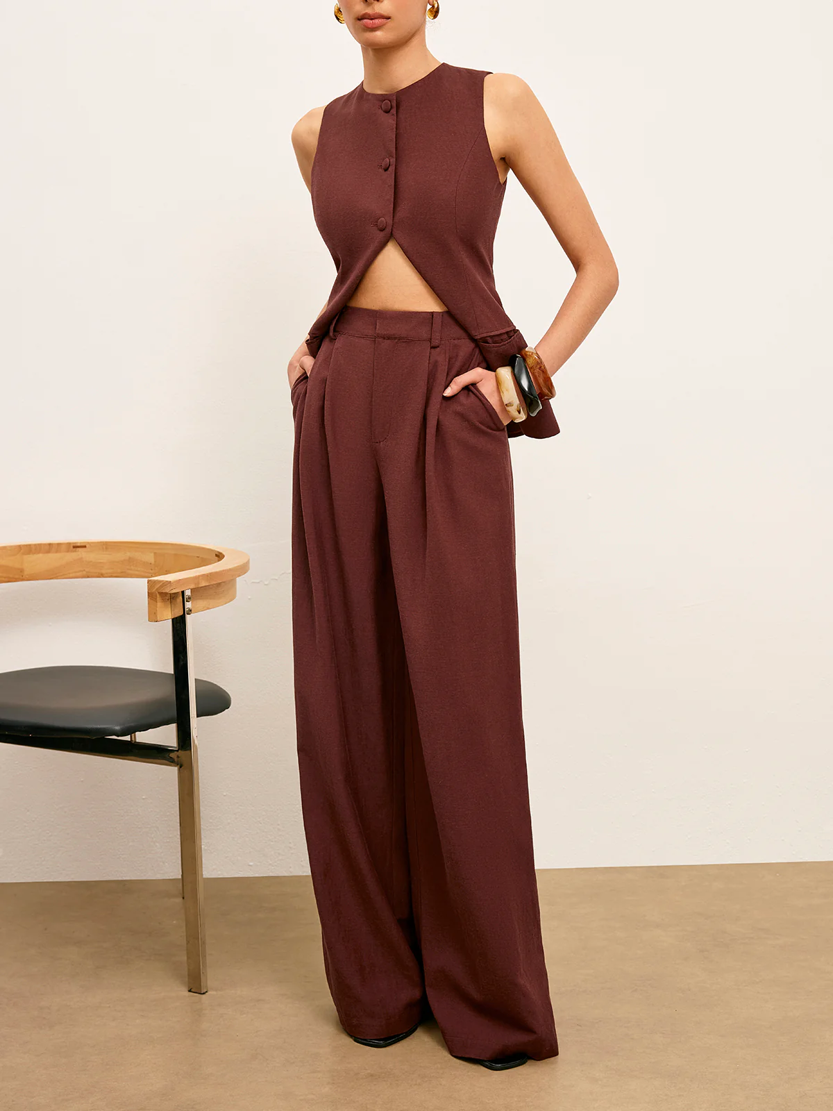 Mid-Waist Wide-Leg Pants With Pockets - Image 3