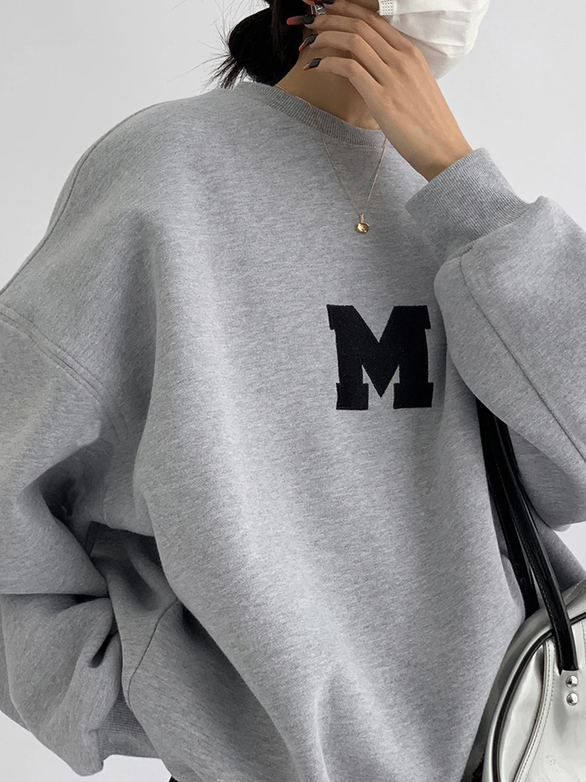 Minimalism Oversized Sweatshirt - Image 2