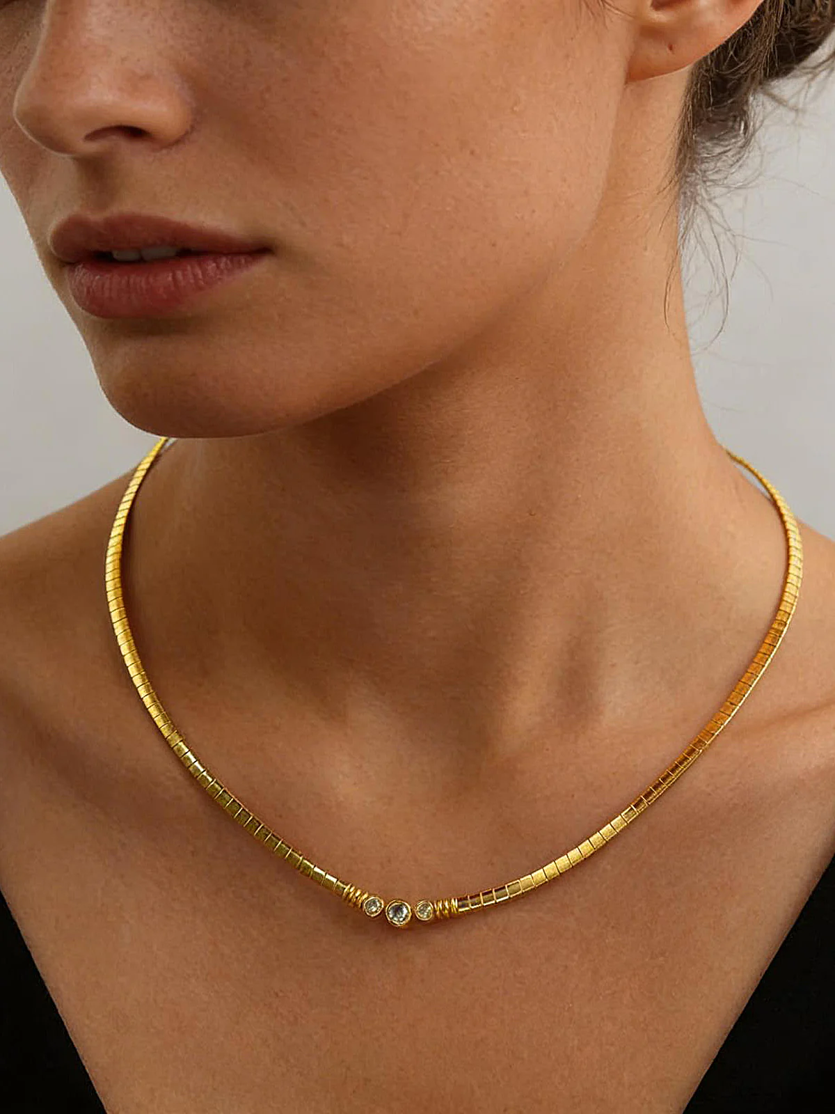Minimalist Diamond Omega Chain Necklace - Image 3