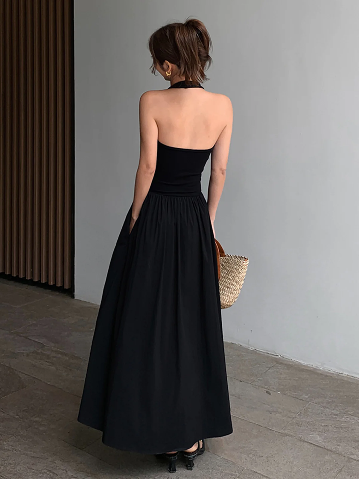 Minimalist Halter Backless Long Dress - Image 4