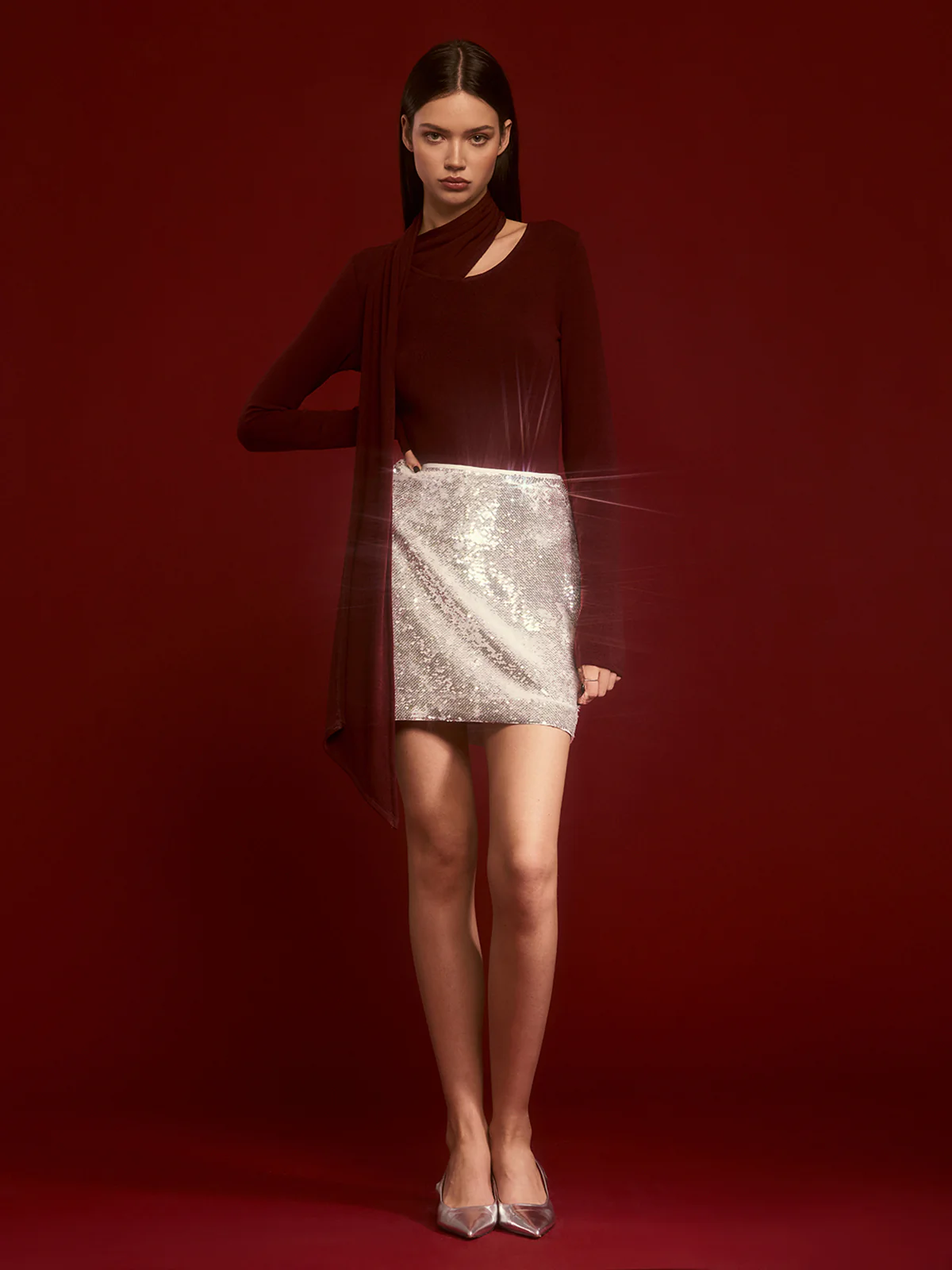 Minimalist Jersey Top With Scarf - Image 4