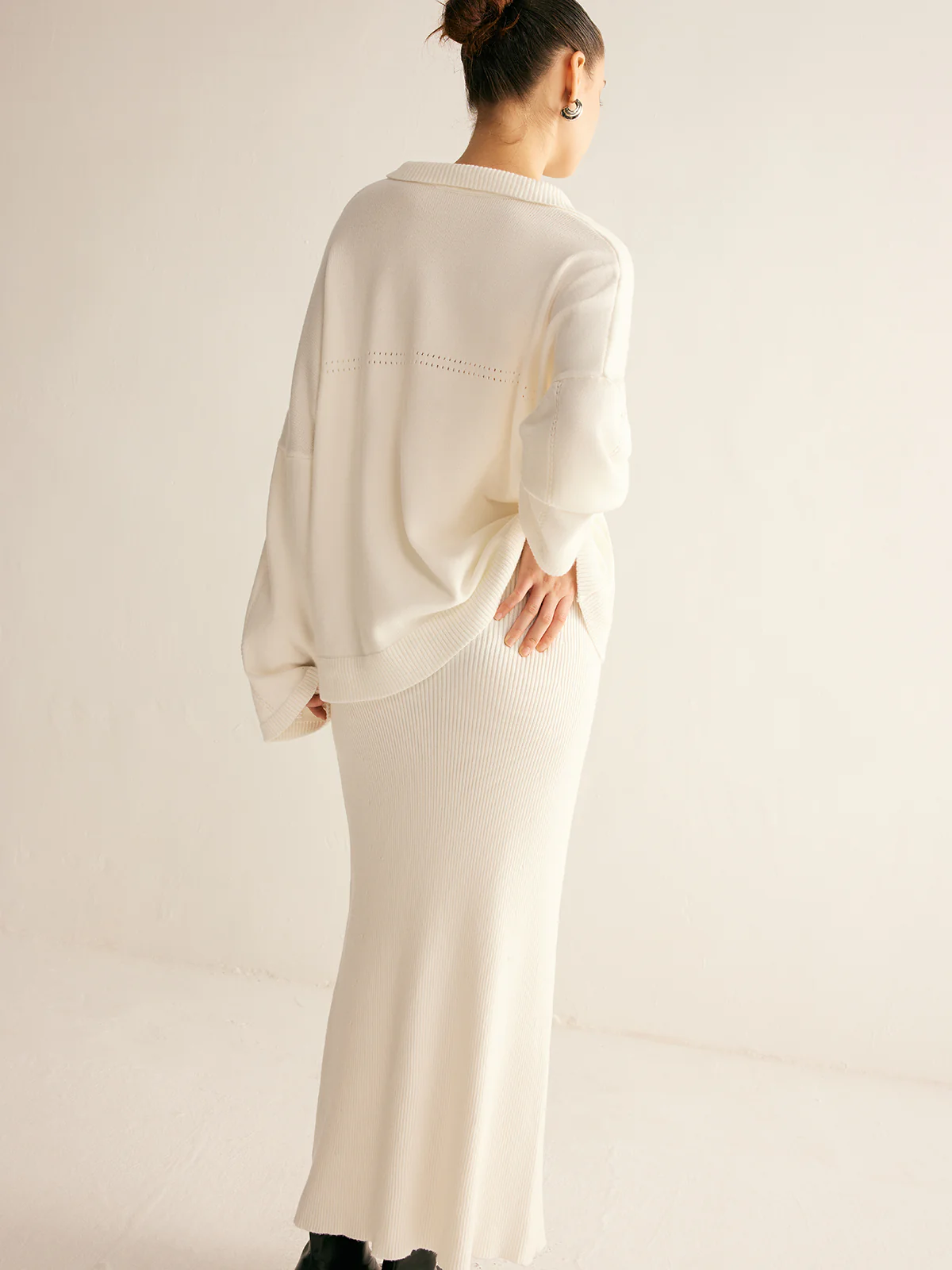 Minimalist Knit Midi Skirt Set - Image 5