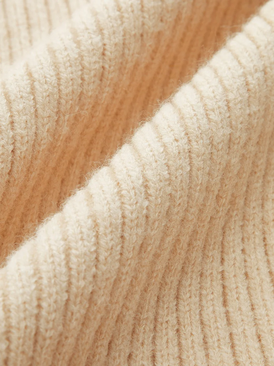 Minimalist Mock Neck Rib Tank Top - Image 7