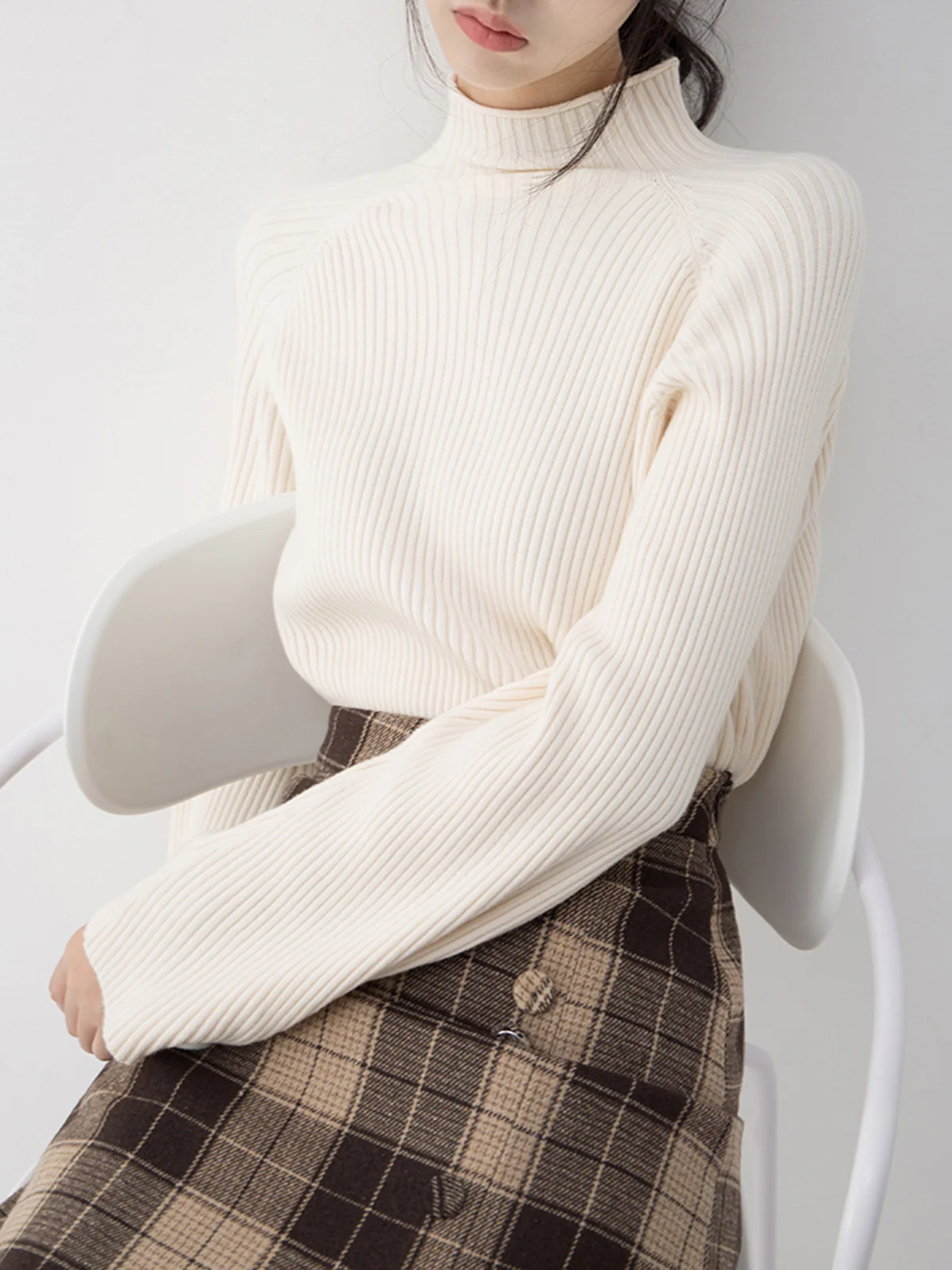 Minimalist Plain Ribbed Sweater - Image 2