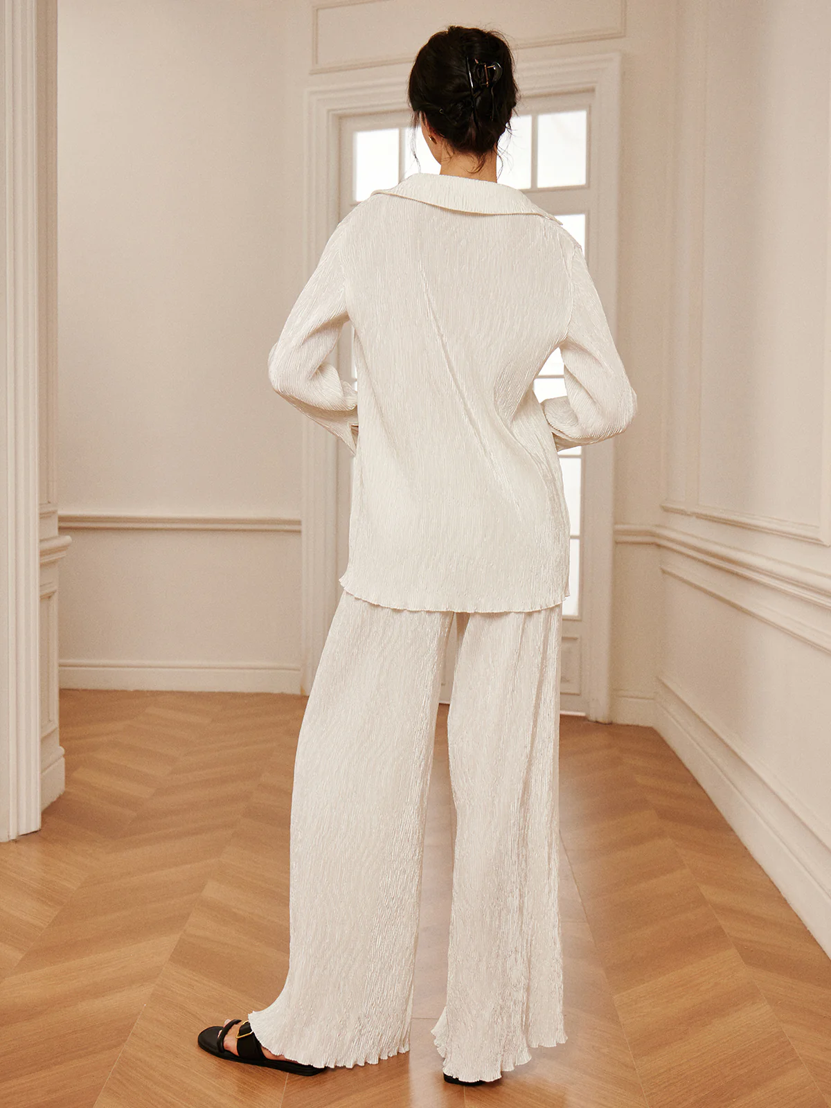 Minimalist  Plisse Wide Leg Pants - Image 5