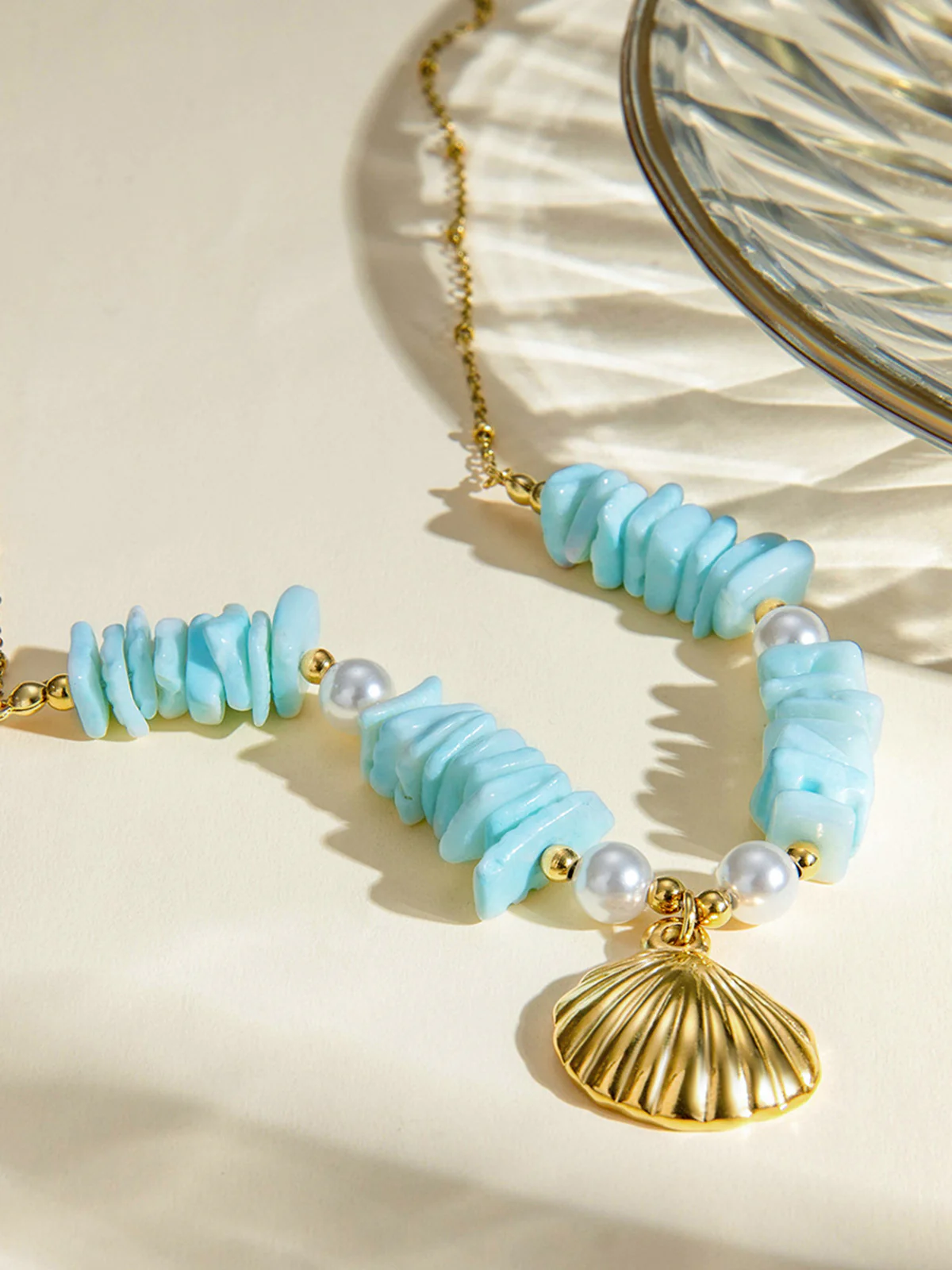 Mint Green Pearl Shell Necklace - Image 3