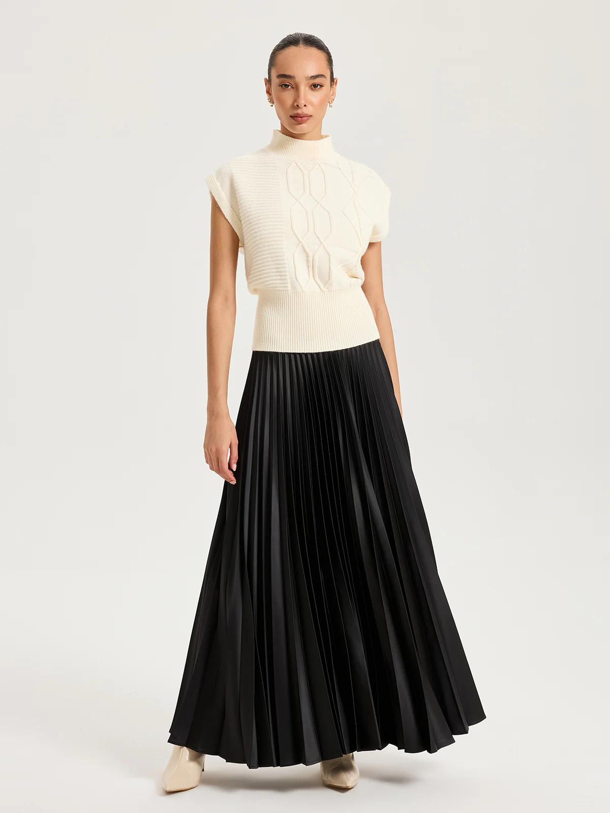 Mock Neck Cap Sleeve Sweater Vest - Image 3