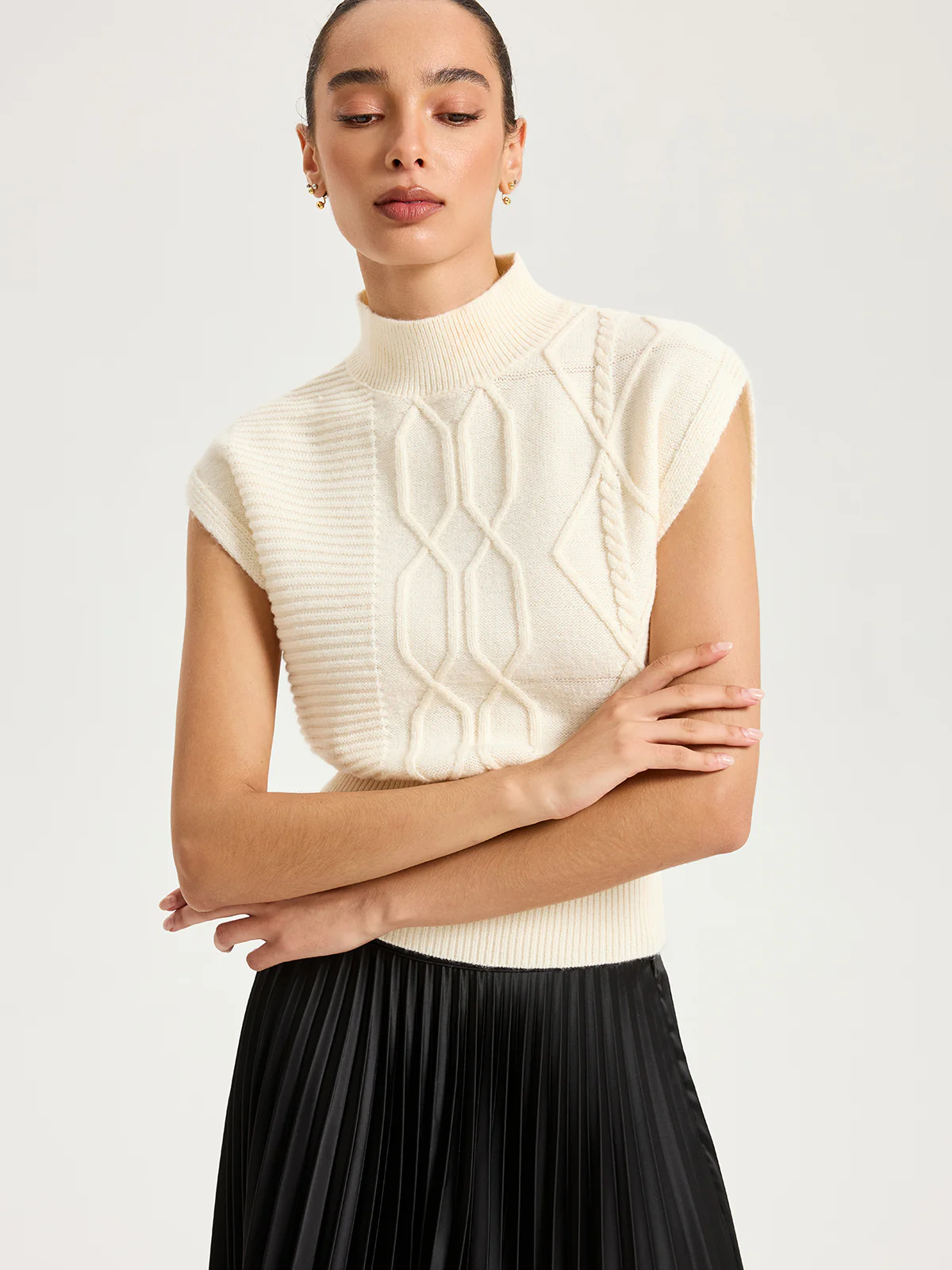 Mock Neck Cap Sleeve Sweater Vest - Image 5