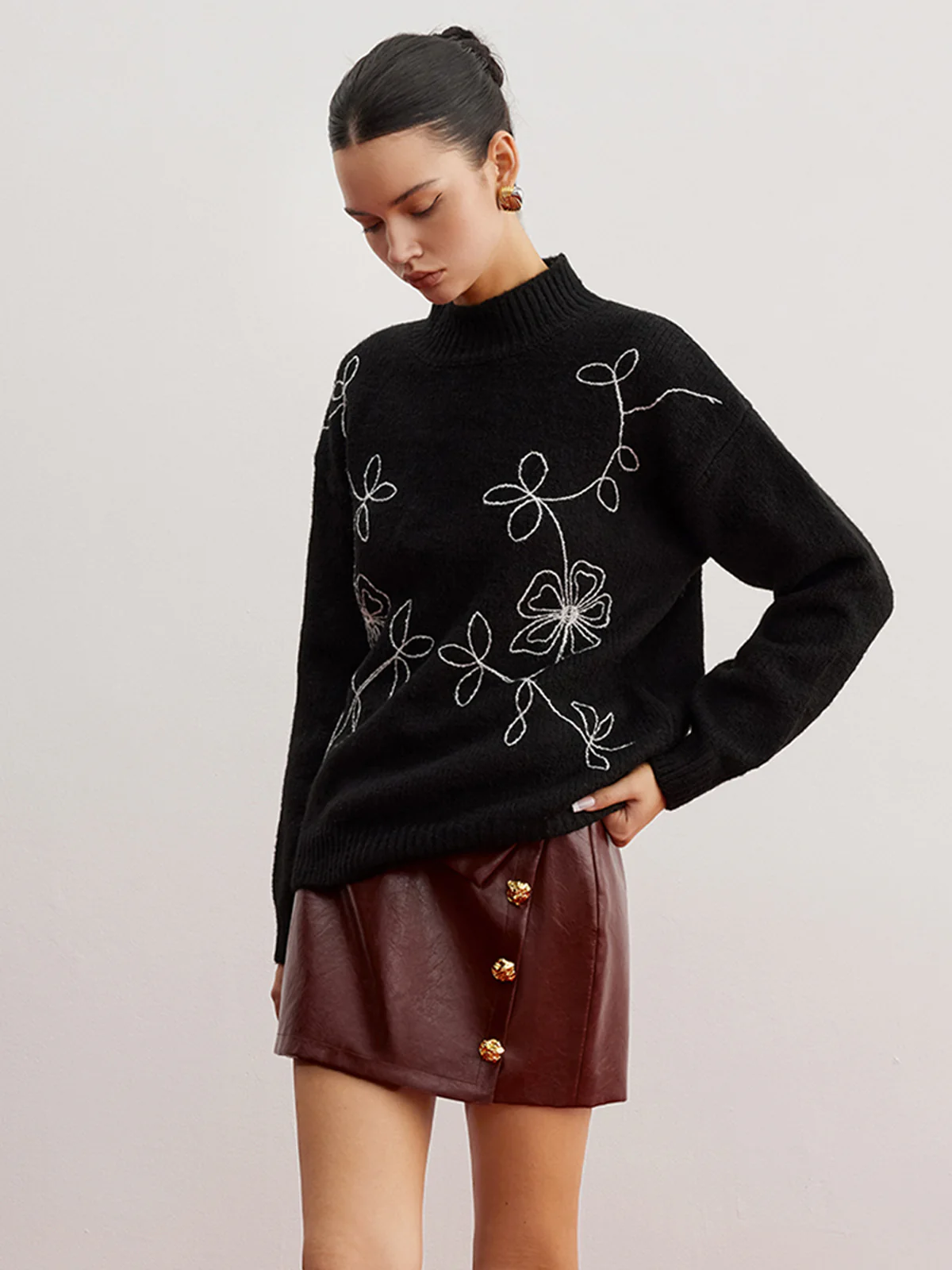 Mock Neck Floral Shift Sweater - Image 4