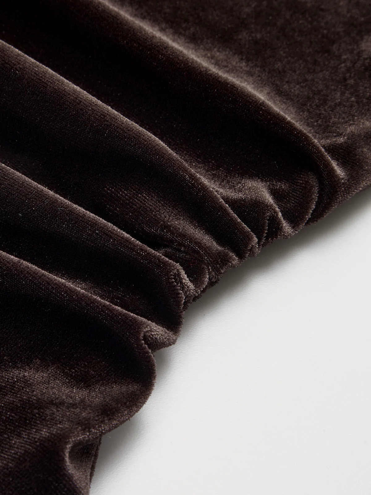Mock Neck Ruched Velvet Sleeveless Top - Image 4