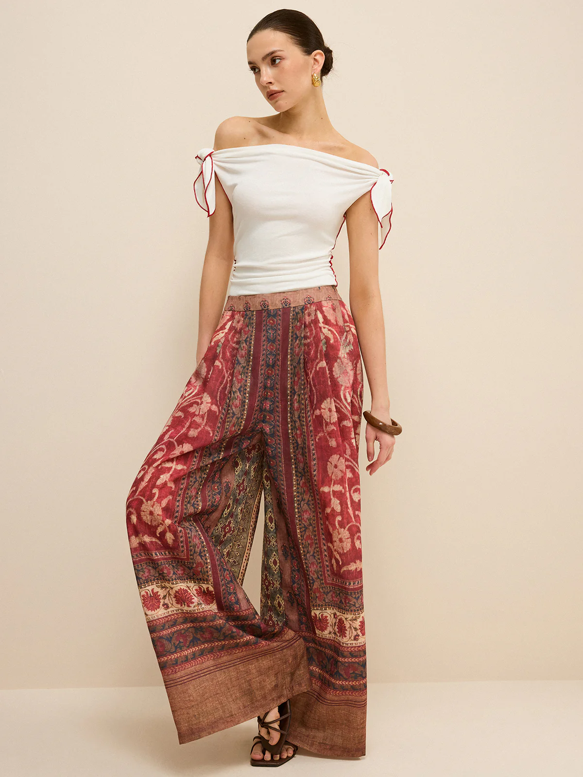 Off-Shoulder Contrast Trim Knotted Top - Image 3