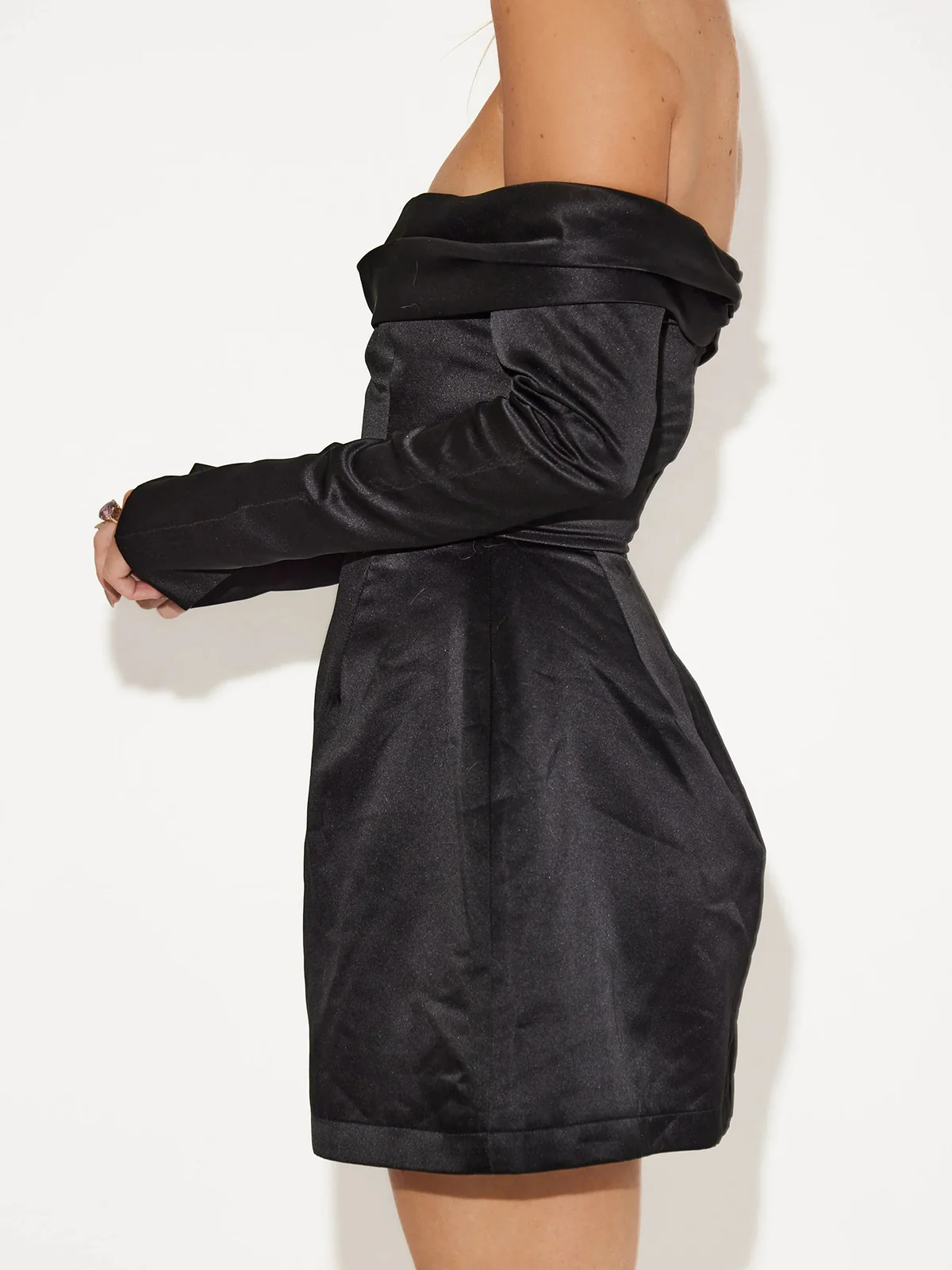Off Shoulder Long Sleeve Overfold Mini Dress - Image 5