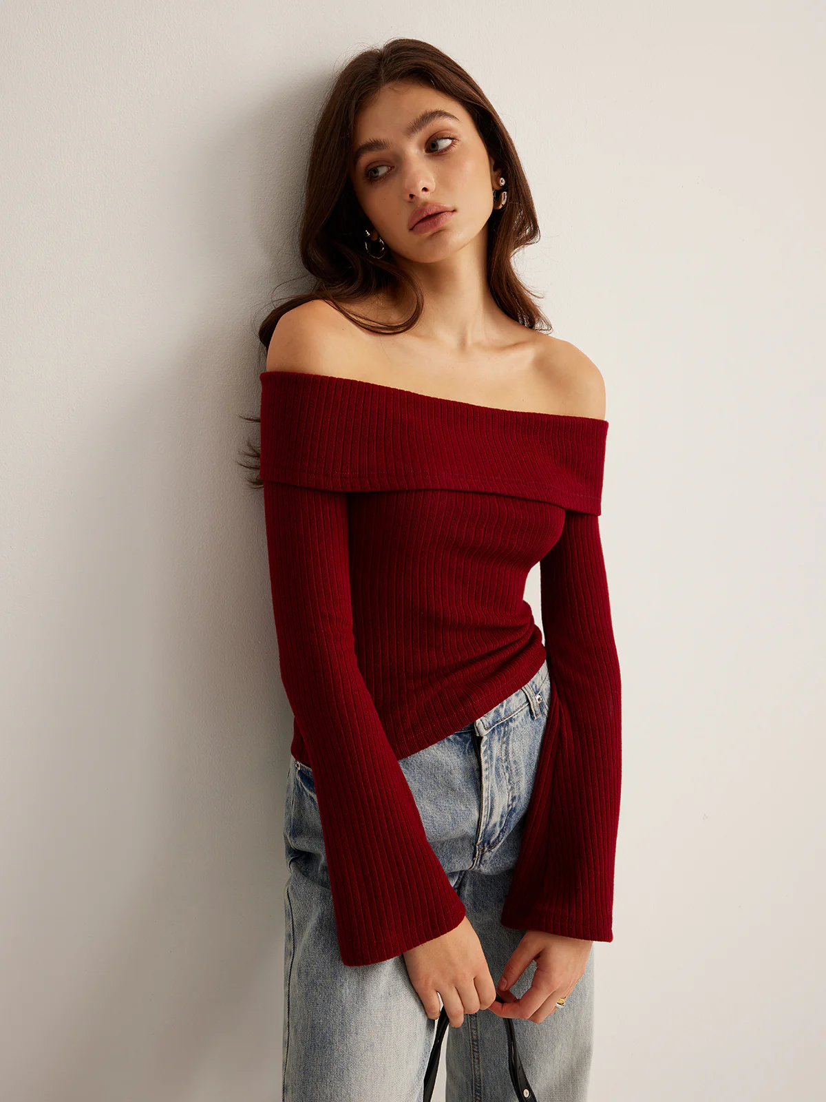 Off-Shoulder Ribbed Slim Top - Image 2