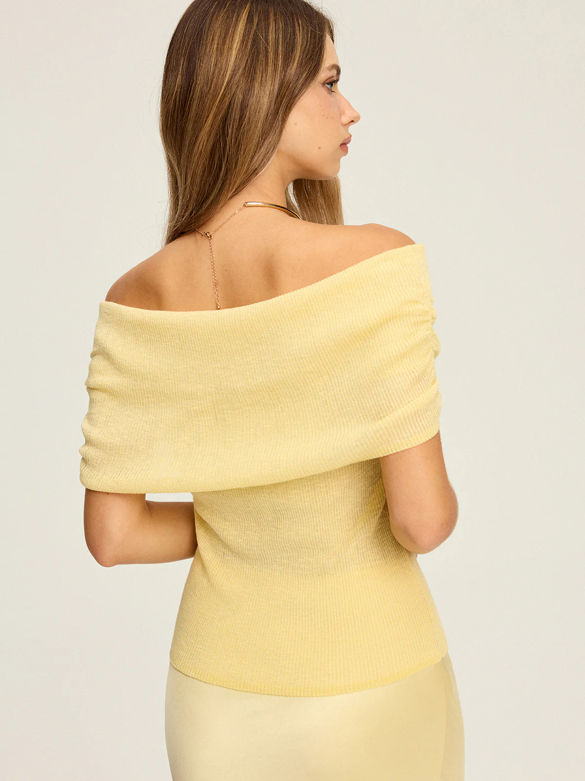 Off-Shoulder Ruched Knit Top - Image 4