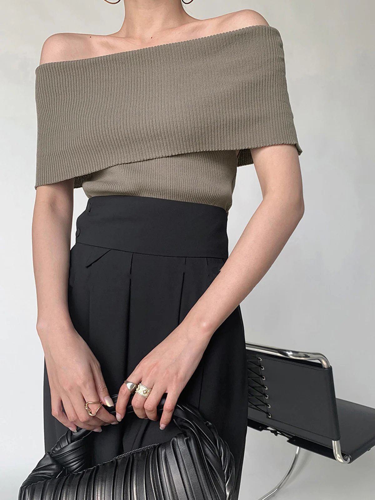 Off-Shoulder Stretch Knit Top - Image 5