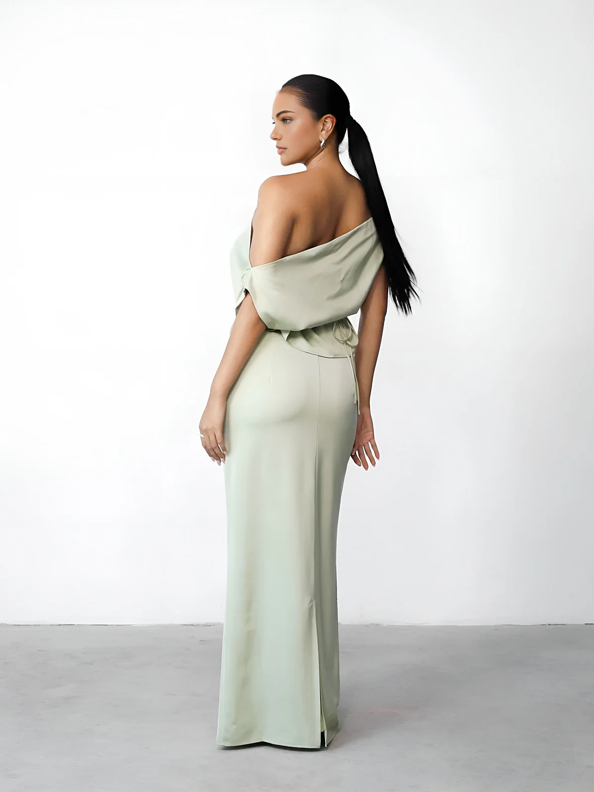 One Off Shoulder Crop Top With Maxi Skirt Set - Image 4