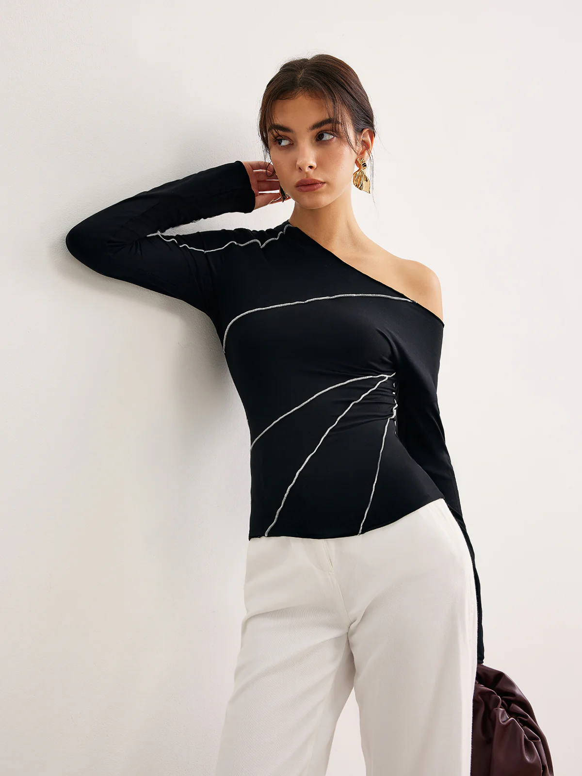 One-Shoulder Contrast Piping Skinny T-Shirt - Image 4
