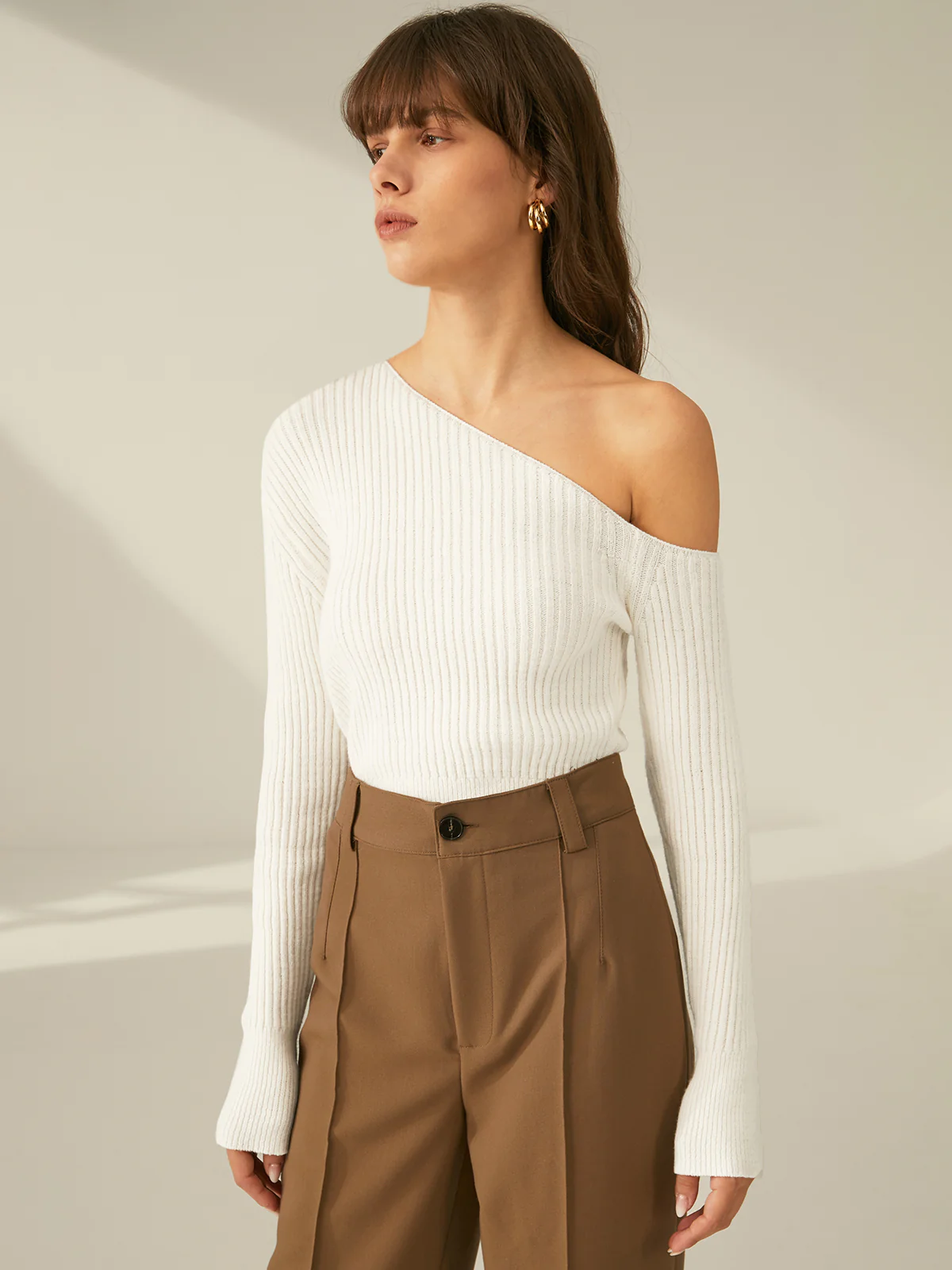 One Shoulder Long Sleeve Ribbed Pullover Sweater - Image 4