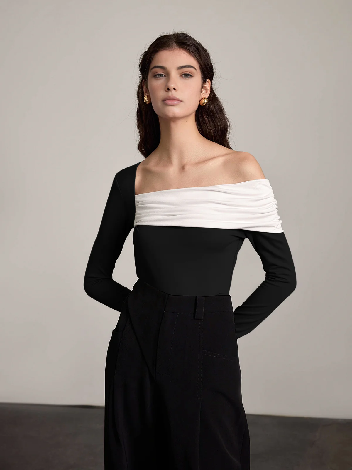 One-Shoulder Ruched Slim Top - Image 3