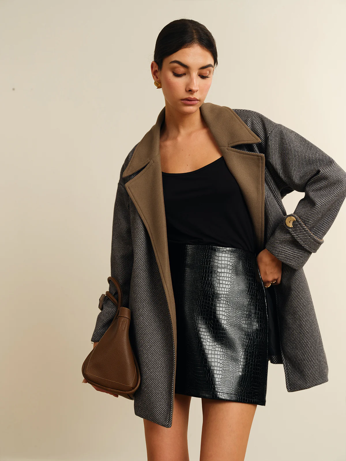 Oversized Contrast Collar Belted Wool Coat - Image 9