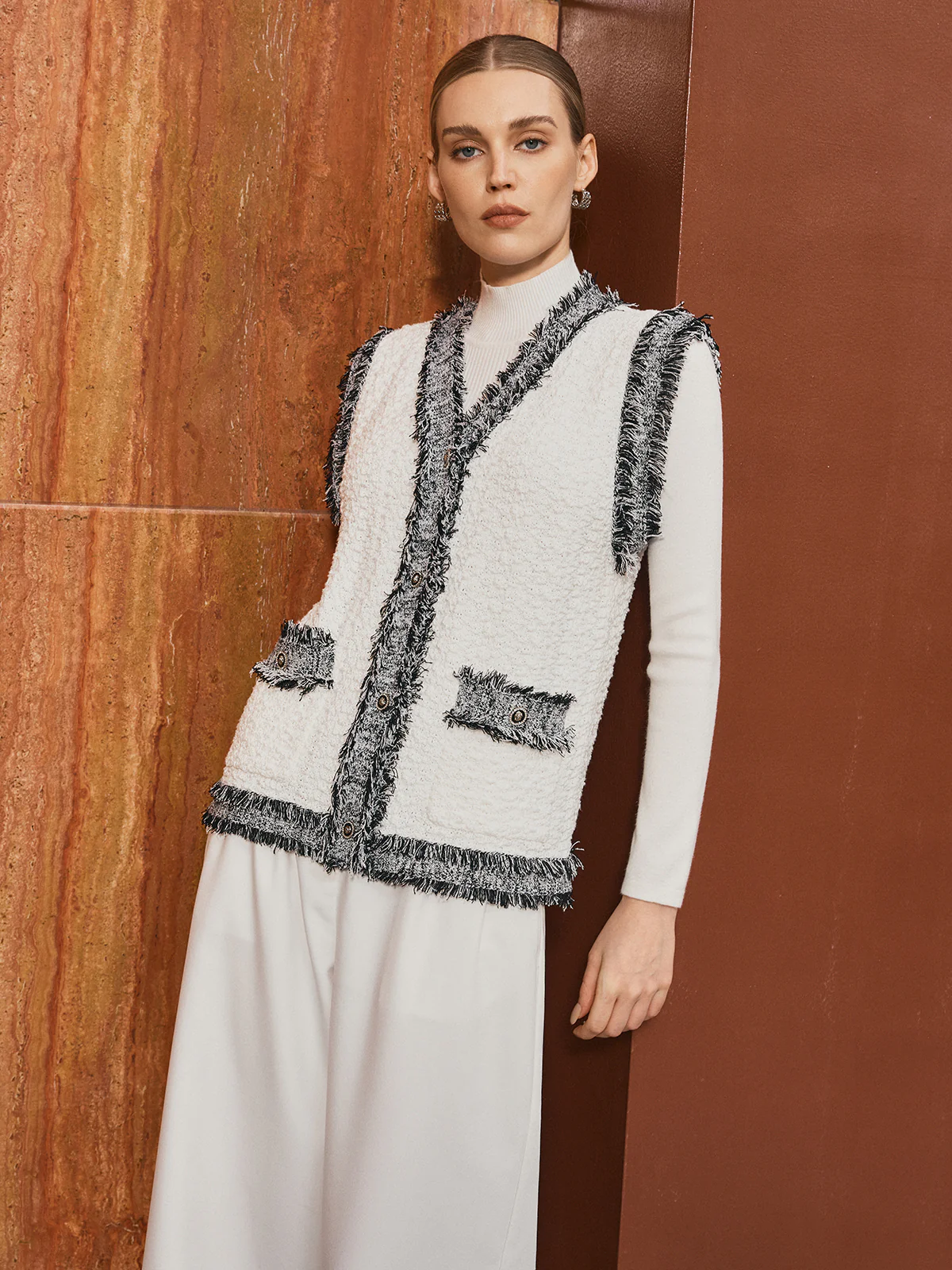 Oversized Contrast Fringe Trim Textured Vest - Image 2