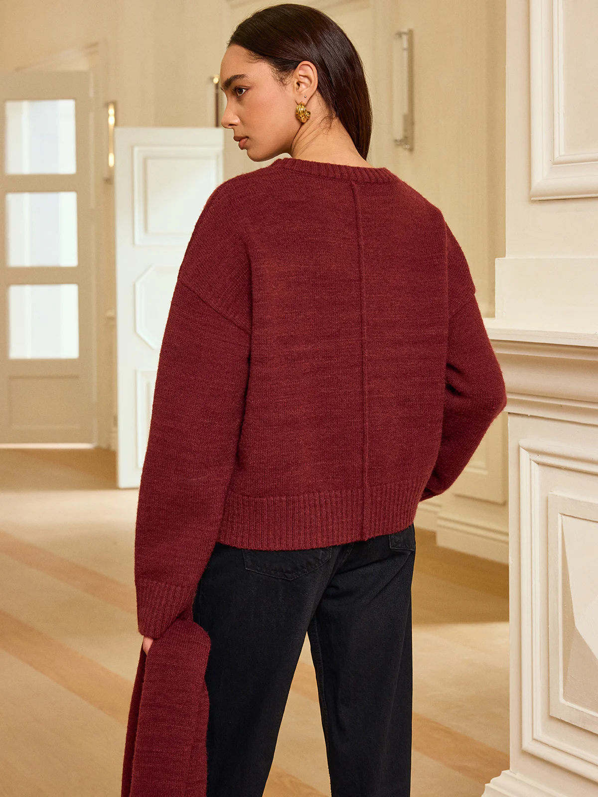 Oversized Knit Sweater with Scarf - Image 6